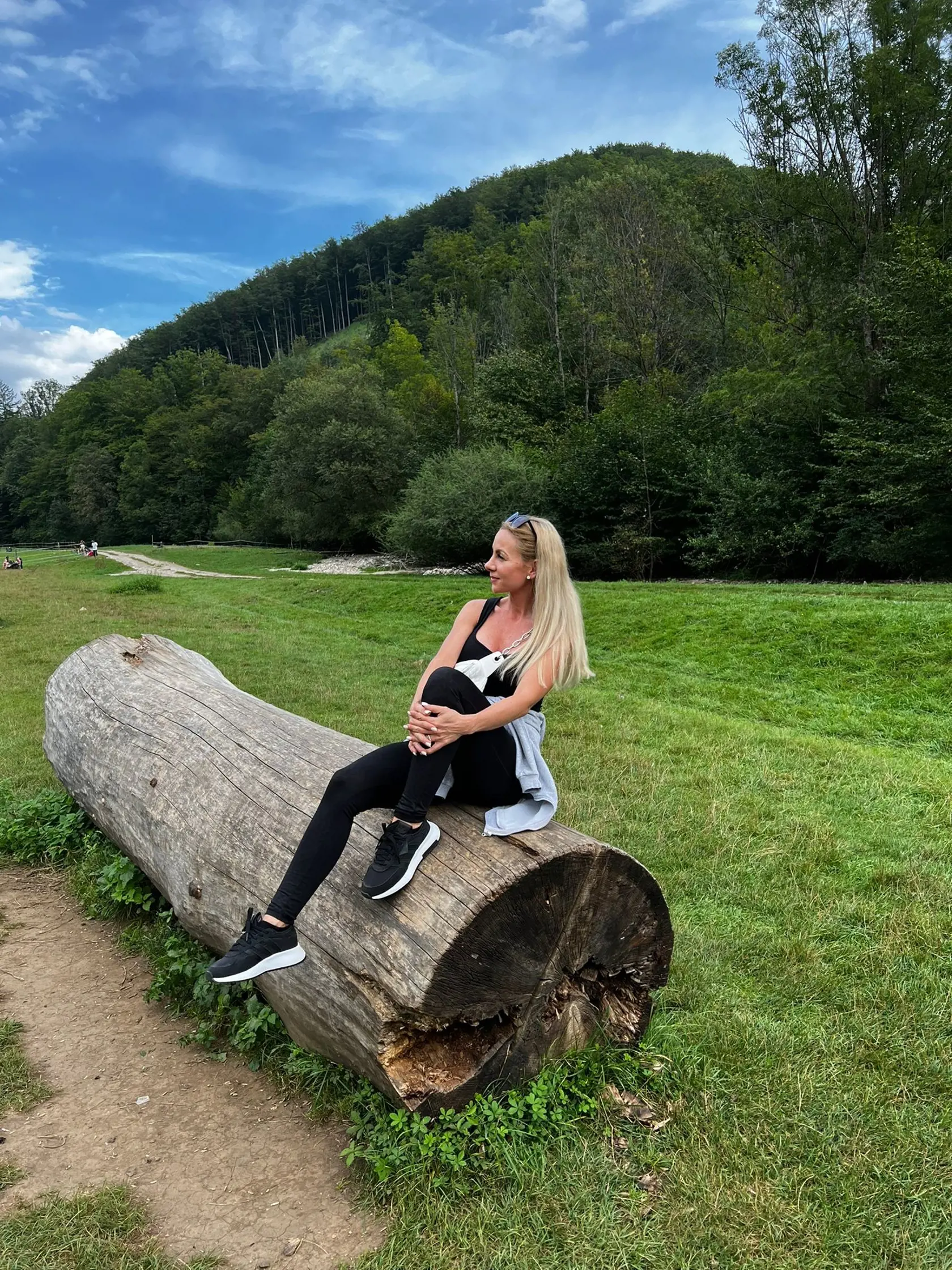 Monika Křivová je snúbenicou Mikuláša Černáka a zároveň aj jeho právnou zástupkyňou.