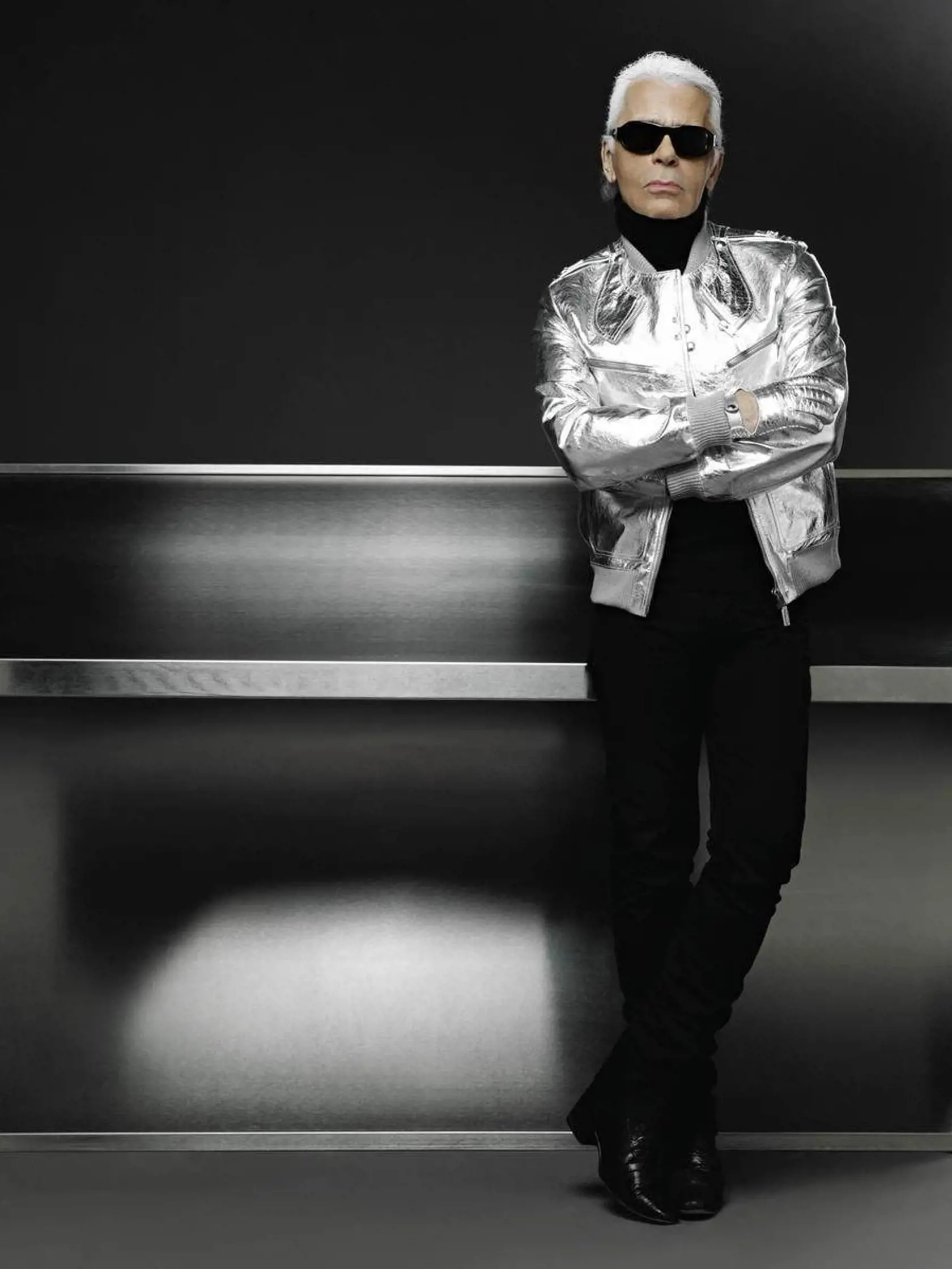 Karl Lagerfeld je svetová módna ikona.