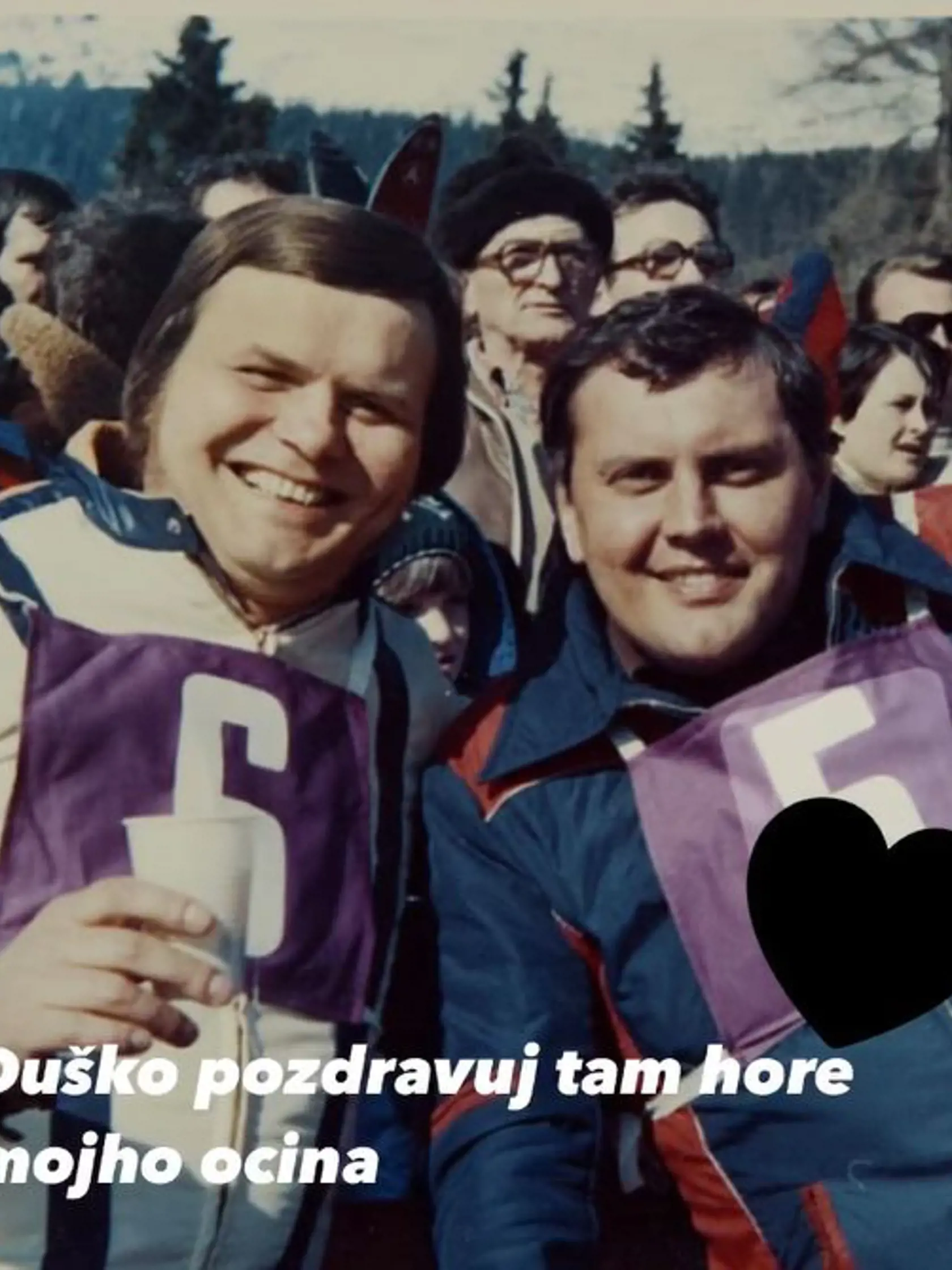 Dcéra Karola Duchoňa Dana zverejnila v deň úmrtia Dušana Grúňa túto fotku s odkazom do neba.