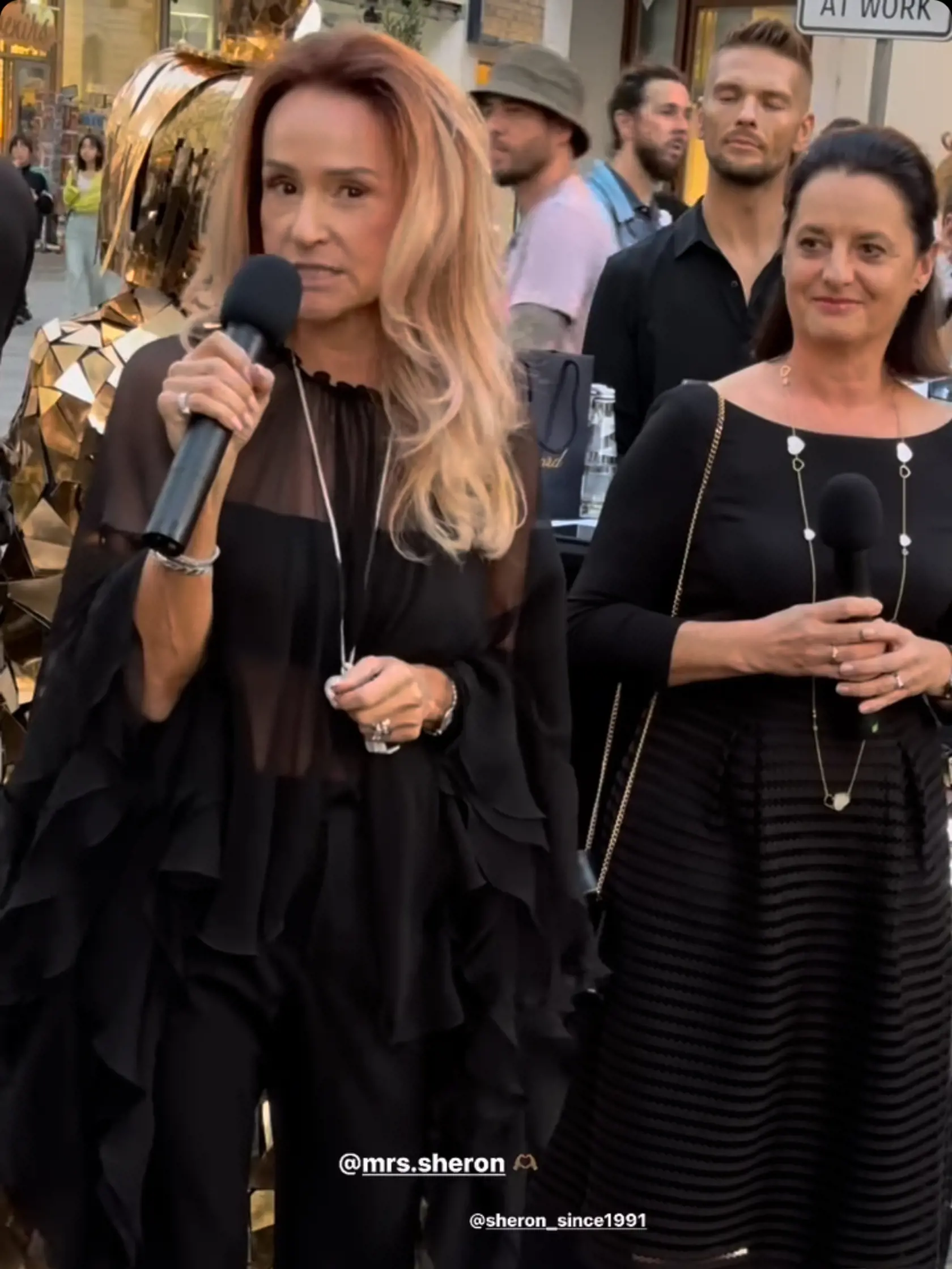 Dominika Cibulková sa vo štvrtok večer objavila na oslave 33. narodenín jednej z predajní luxusných šperkov v bratislavskom starom meste.