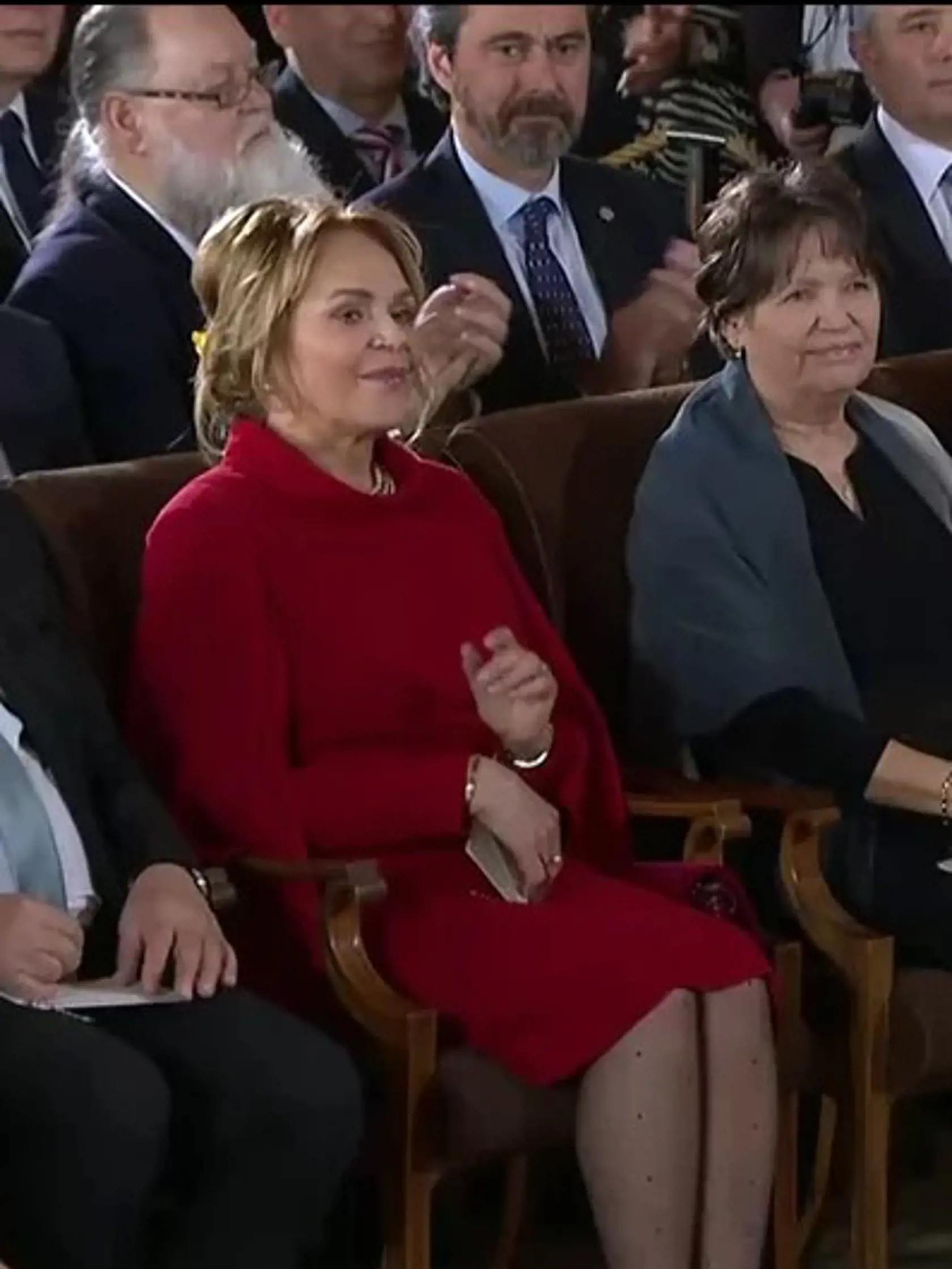 Dagmar Havlová sa naučila obliekať elegantne a pritom originálne.