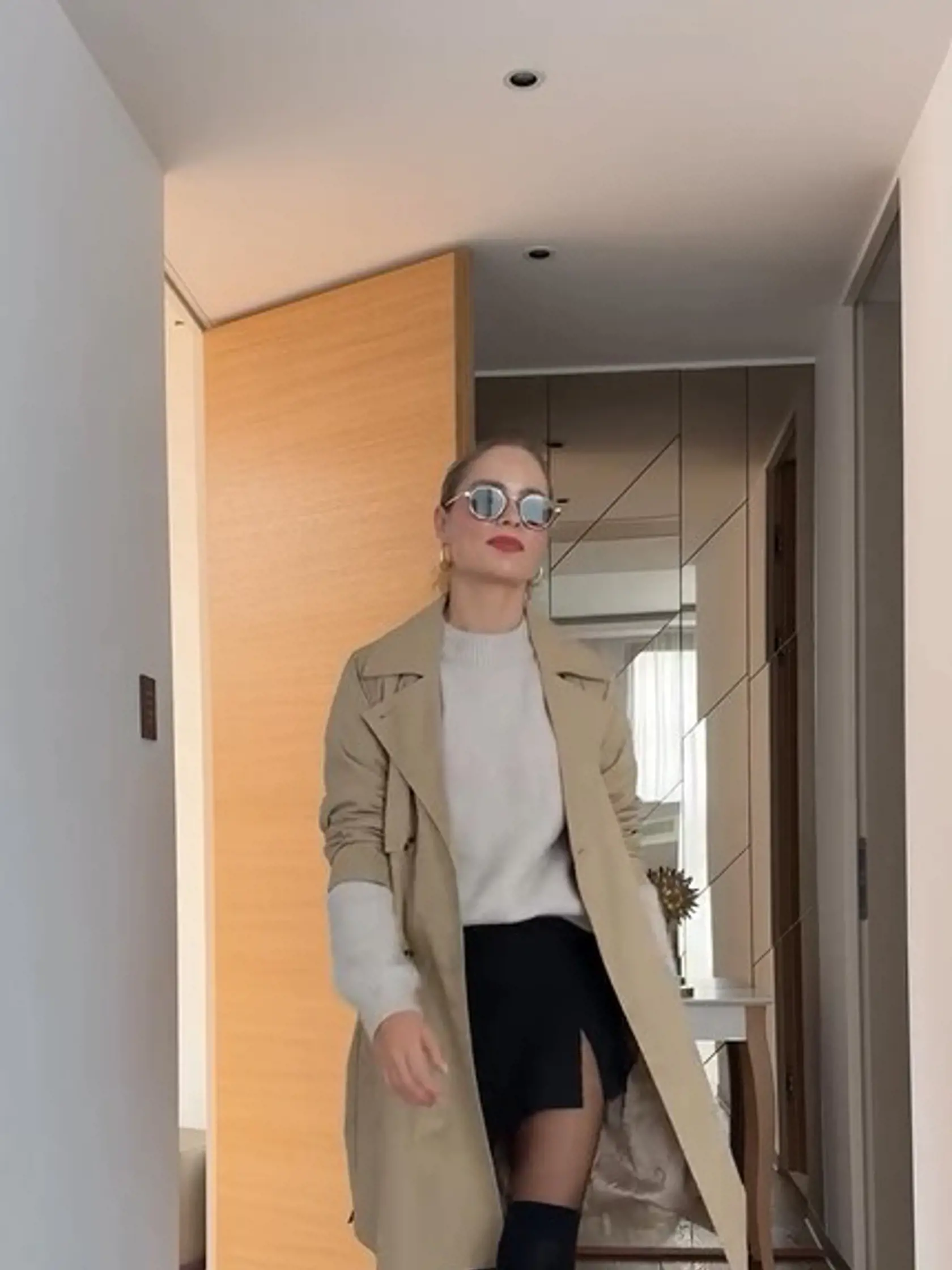 Ivana Gáborík má doma netradičné dvere - vysoké až po strop.