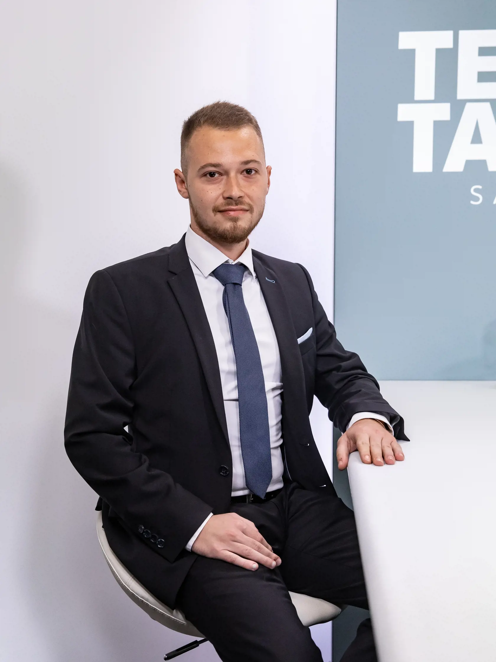 Gabriel Almáši prezradil, že v káve, ktorú jeho otec - právnik pil, našli drogy.