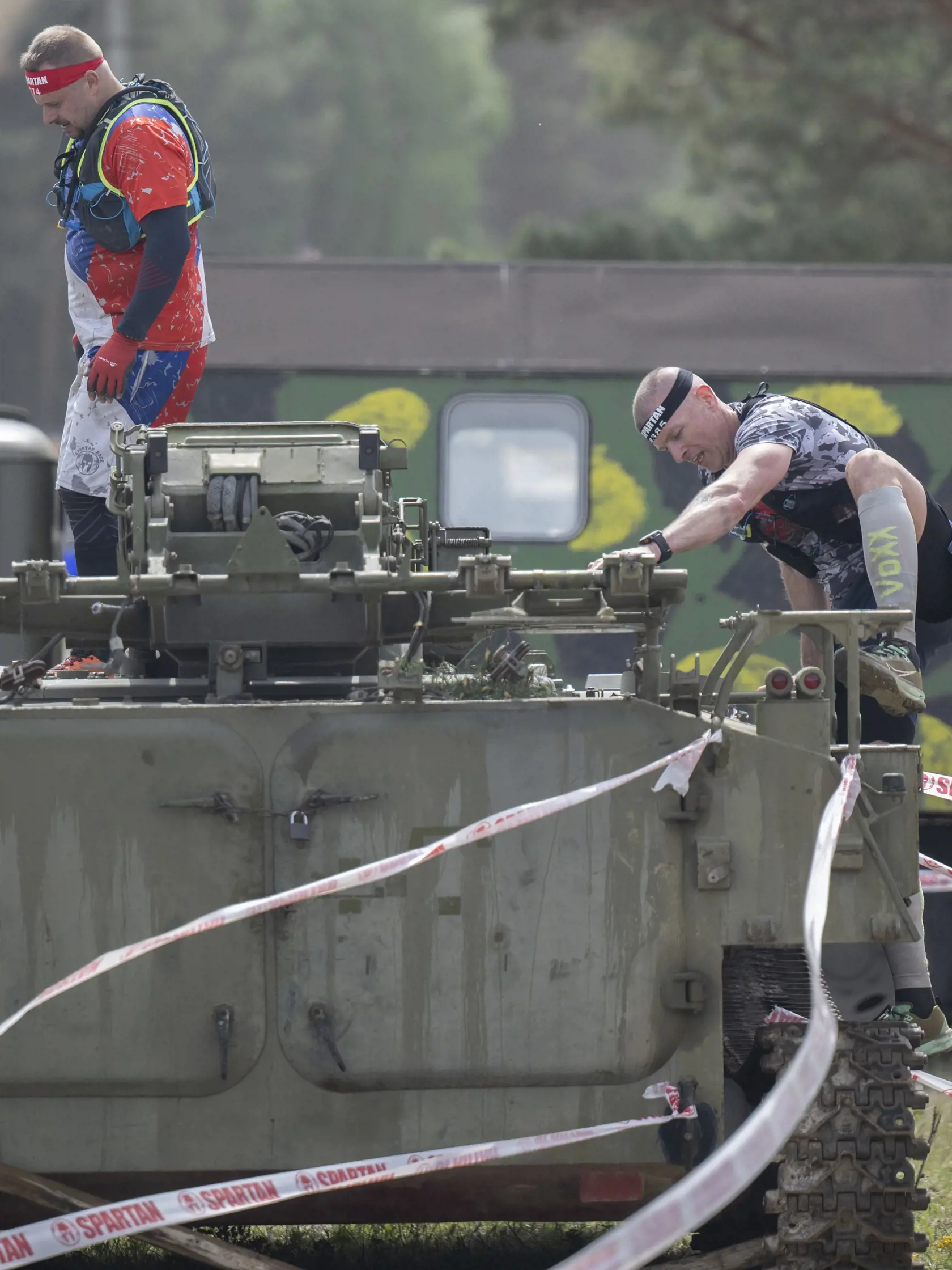 Snímka z podujatia Spartan race 2024 v areáli Vojenského technického a skúšobného ústavu (VTSÚ) Záhorie pri Senici 28. apríla 2024