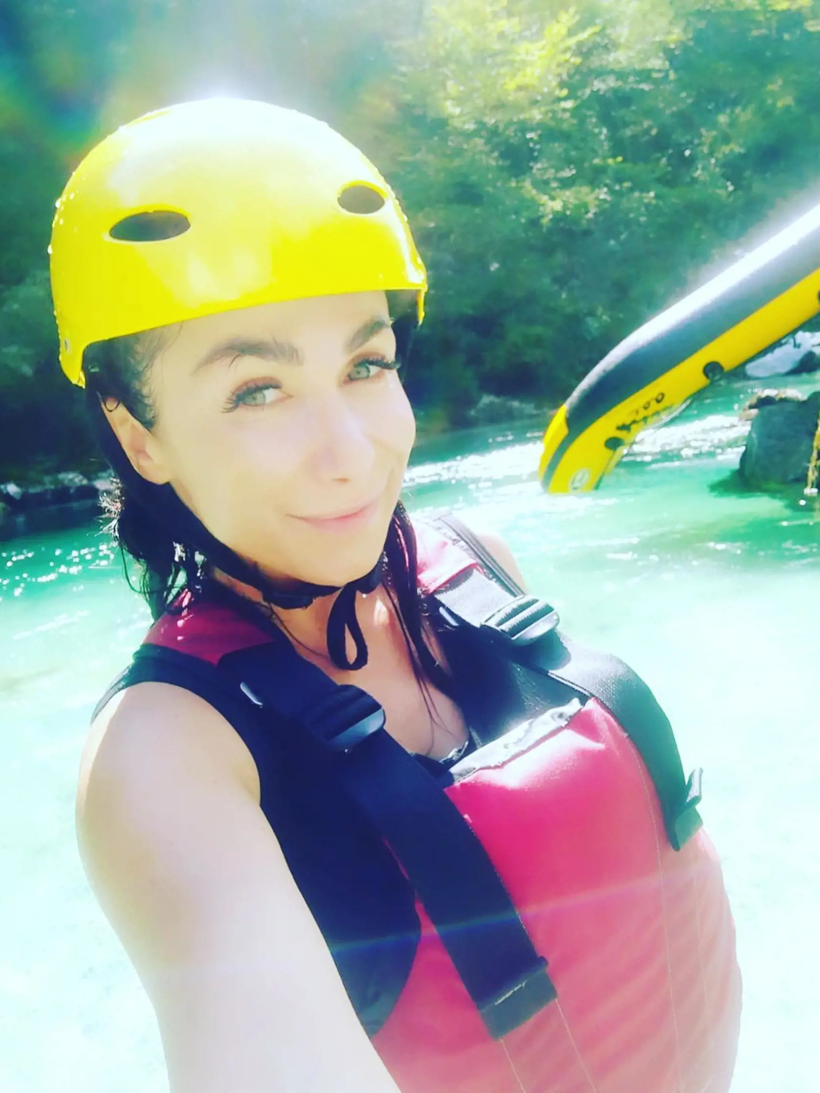 Má rada adrenalín. Minulé leto vyskúšala rafting.