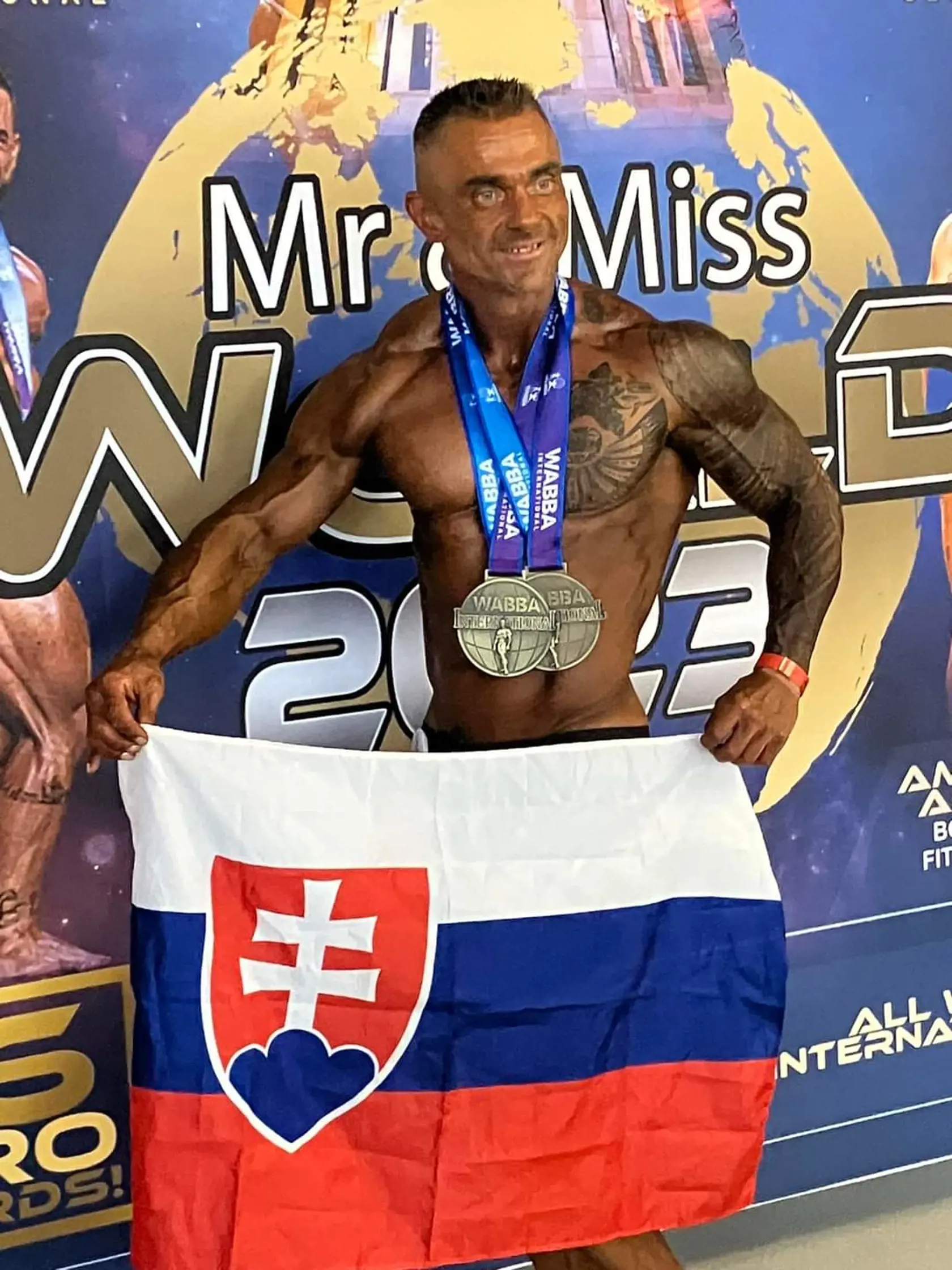 Levičan Vincent Vasaráb sa začal posilňovaniu venovať už na strednej škole, avšak svoju prvú súťaž si vyskúšal len minulý rok v máji.