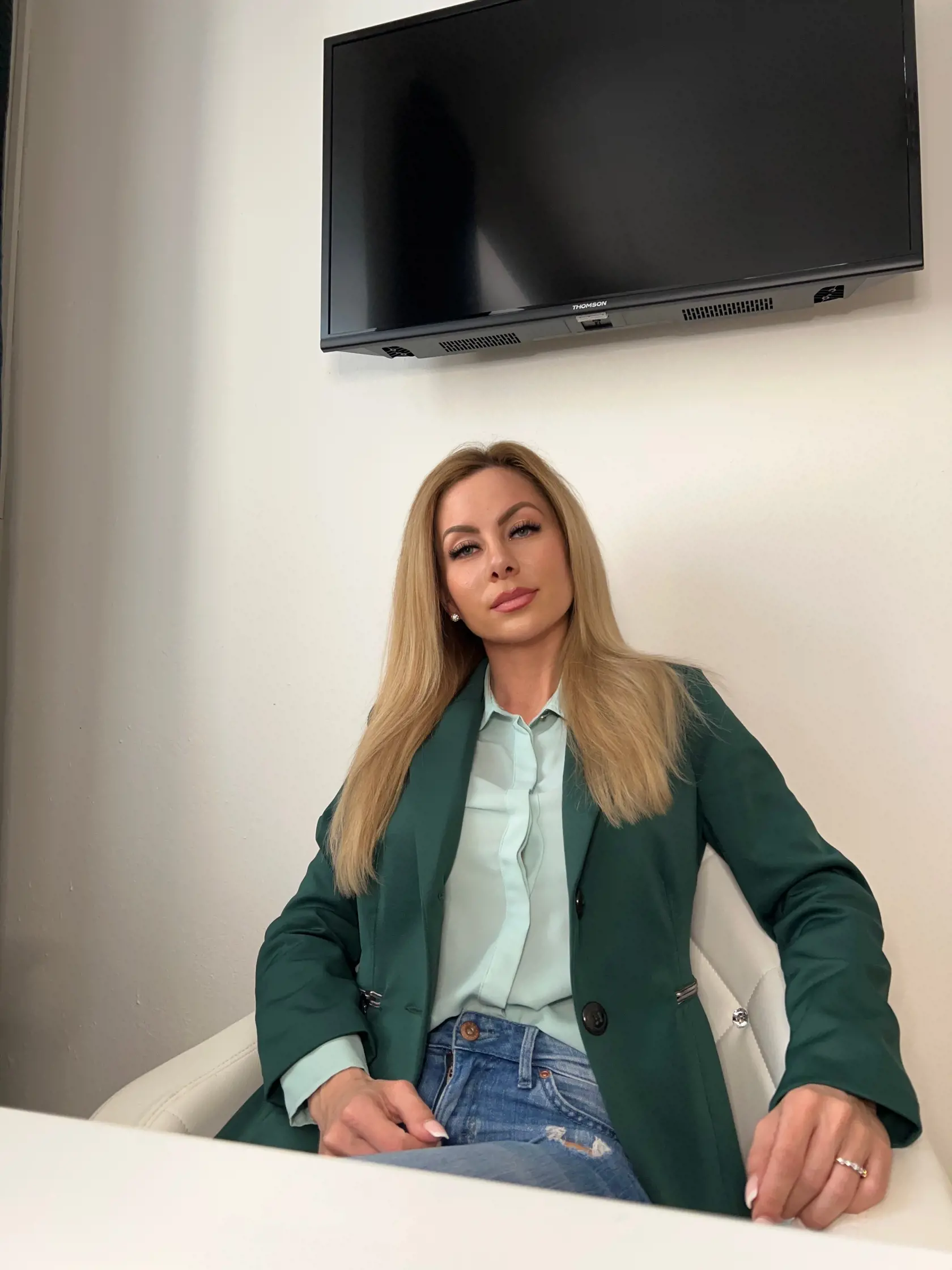 Budúca Černákova ohbajkyňa? Monika Křivová končí koncipientskú prax a pripravuje sa na advokátsku kariéru.