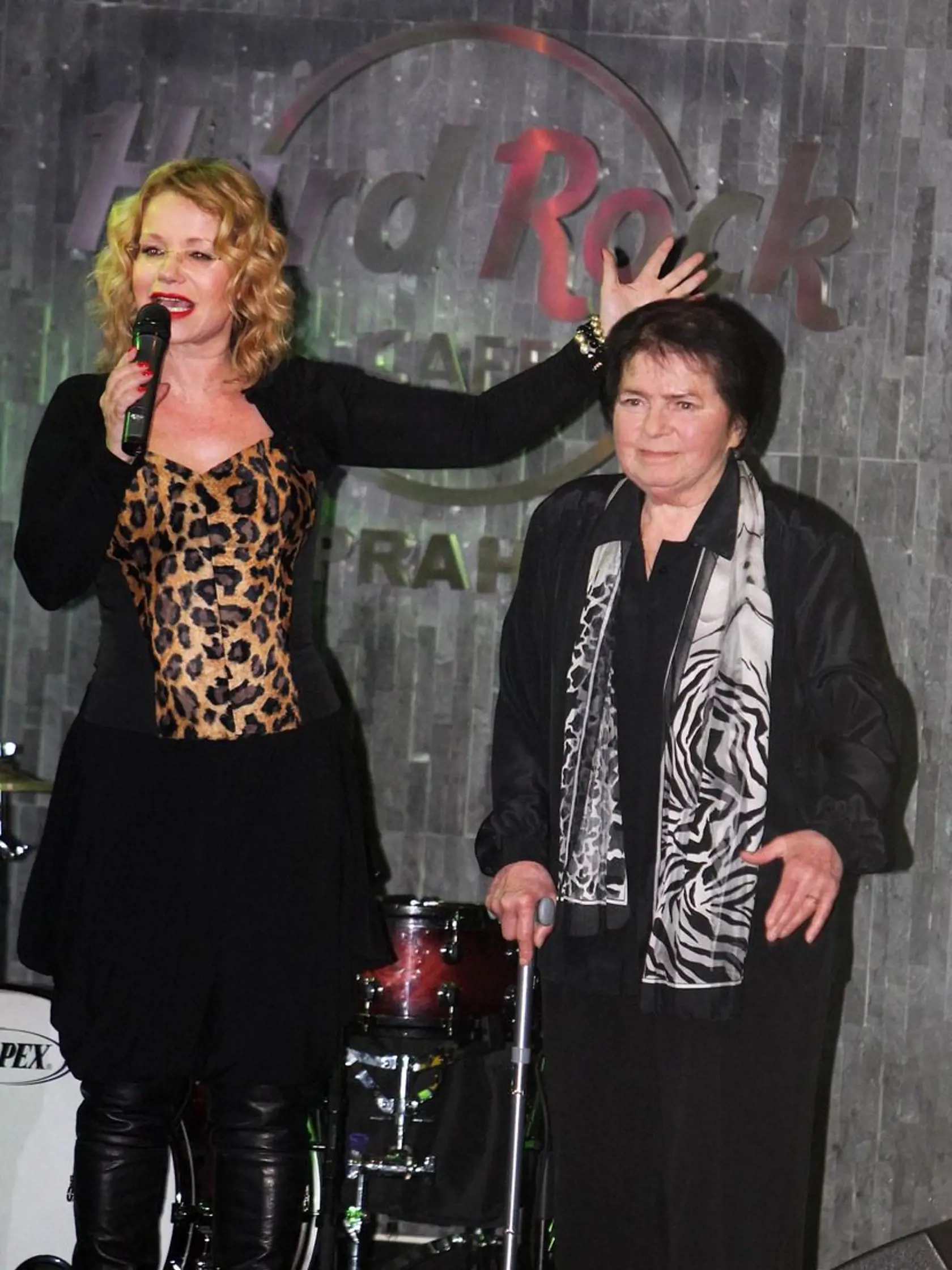 Jitka Asterová zvolila na moderování párty