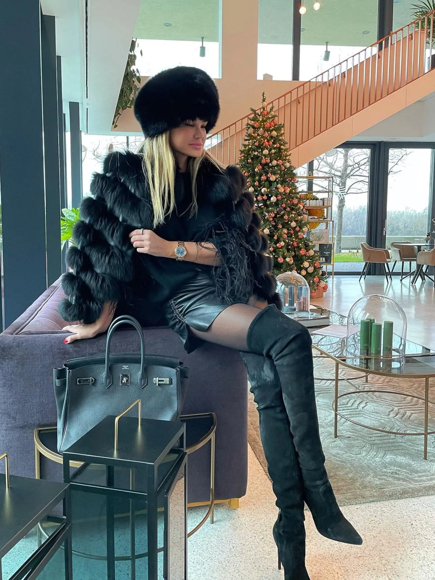 Alena Pallová na svojej klinike, ktorú nechala patrične vyzdobiť.