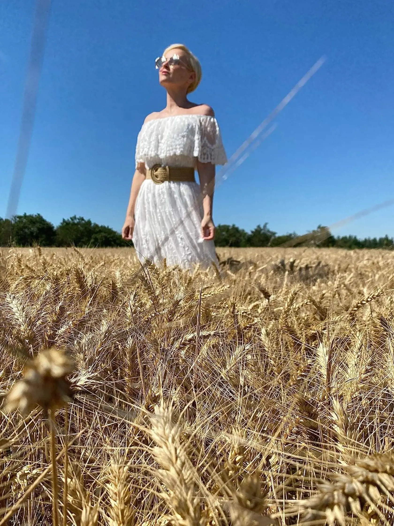 Kvetka si užíva leto.