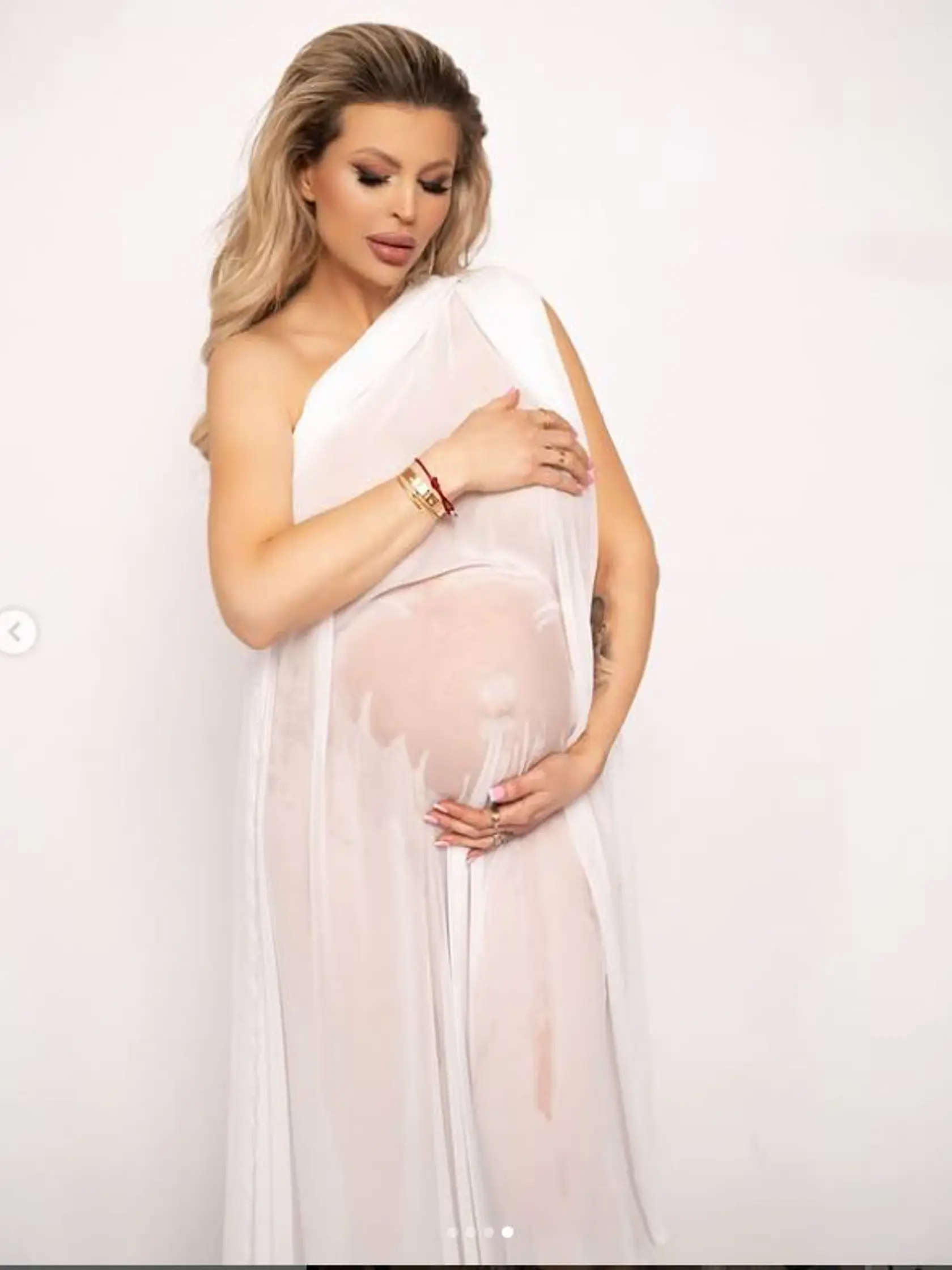 Lela Ceterová-Vémola sa čoskoro stane tretíkrát mamou.
