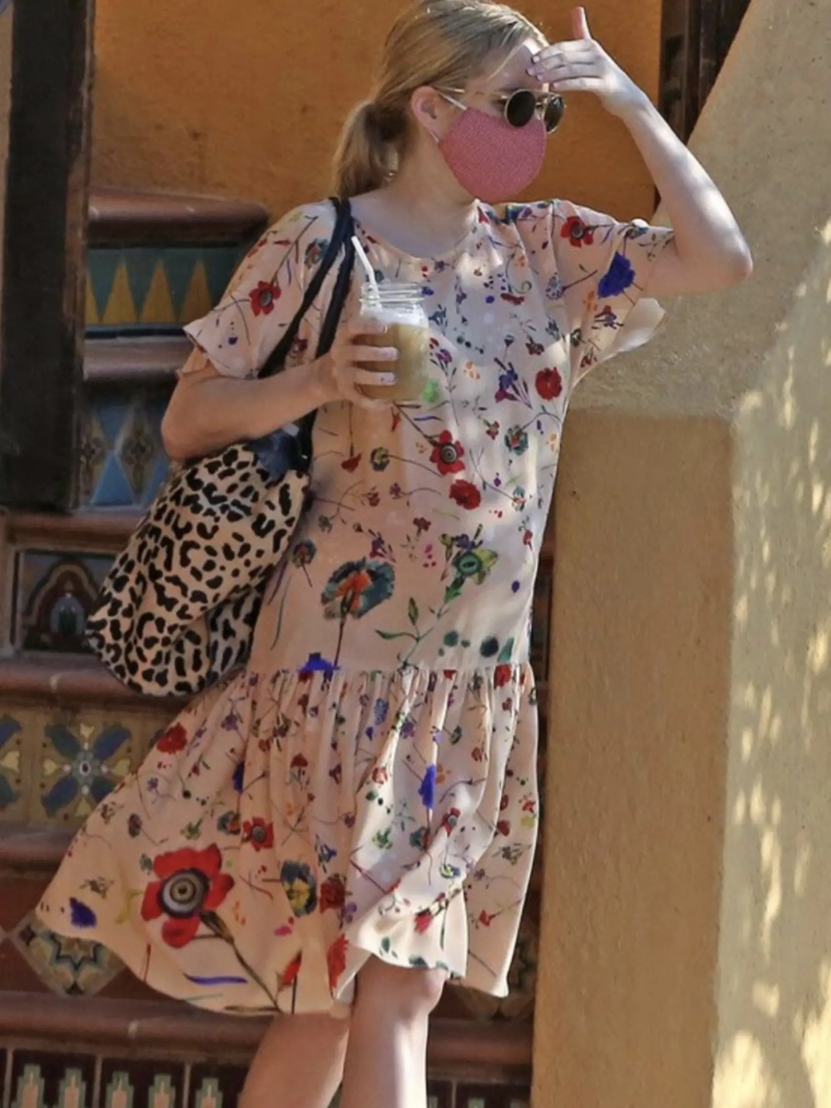 Emma Roberts je už vo vyššom štádiu tehotenstva.