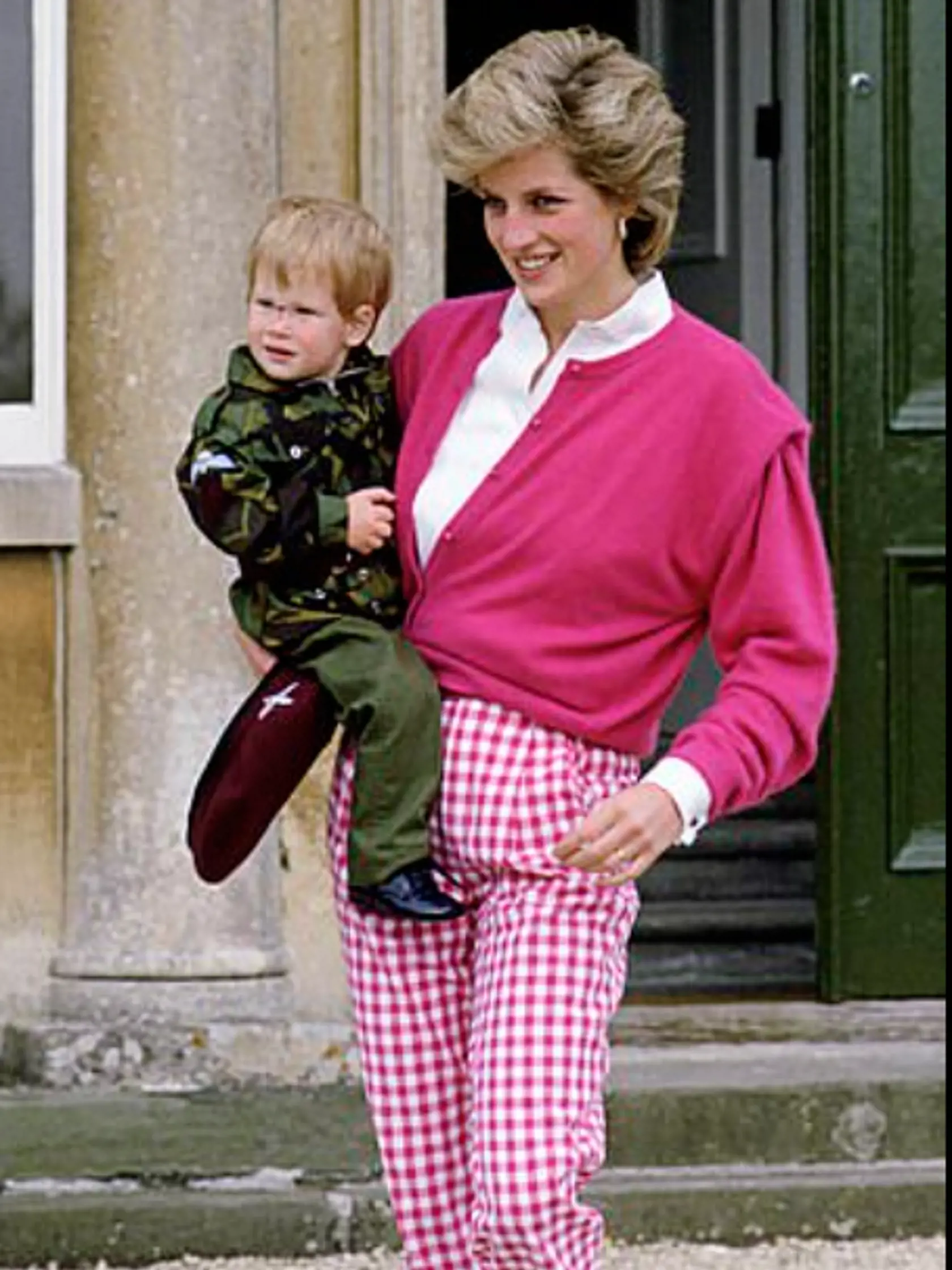 Princezná Diana a princ Harry.