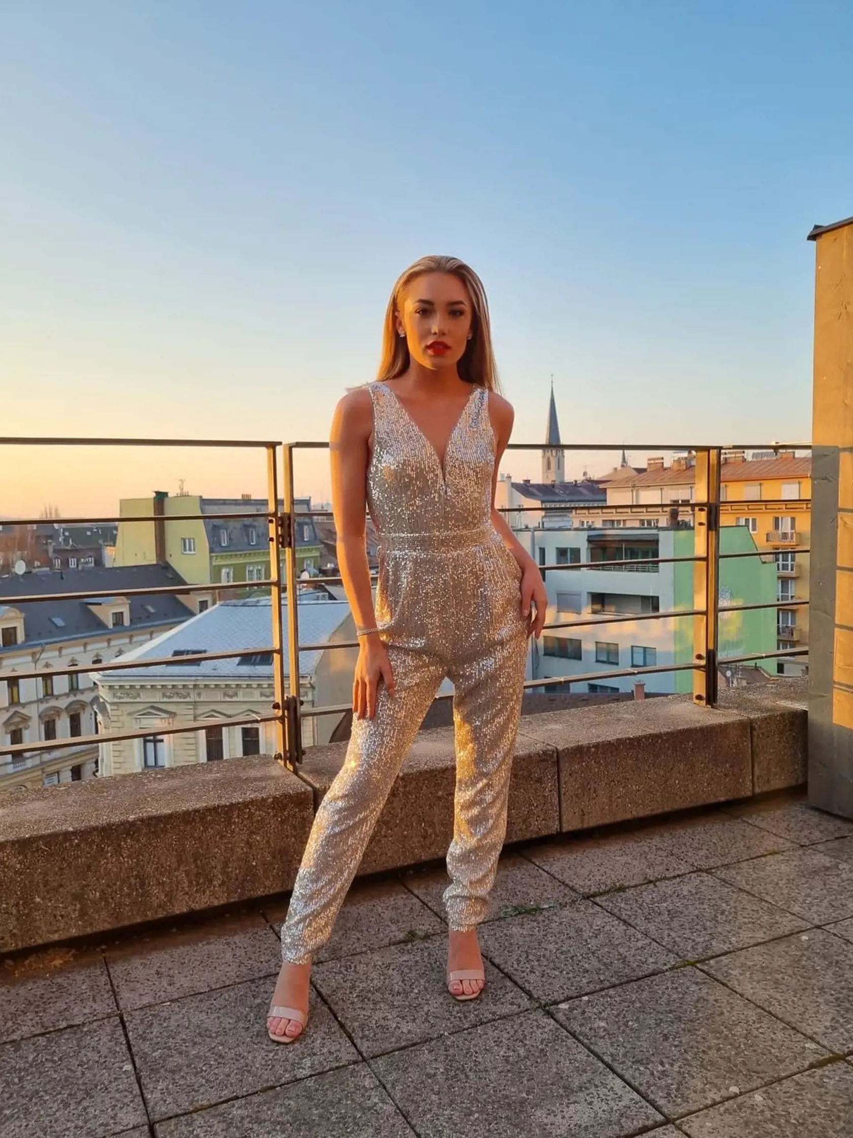 Speváčka a pornoherečka: Hana Džurbanová