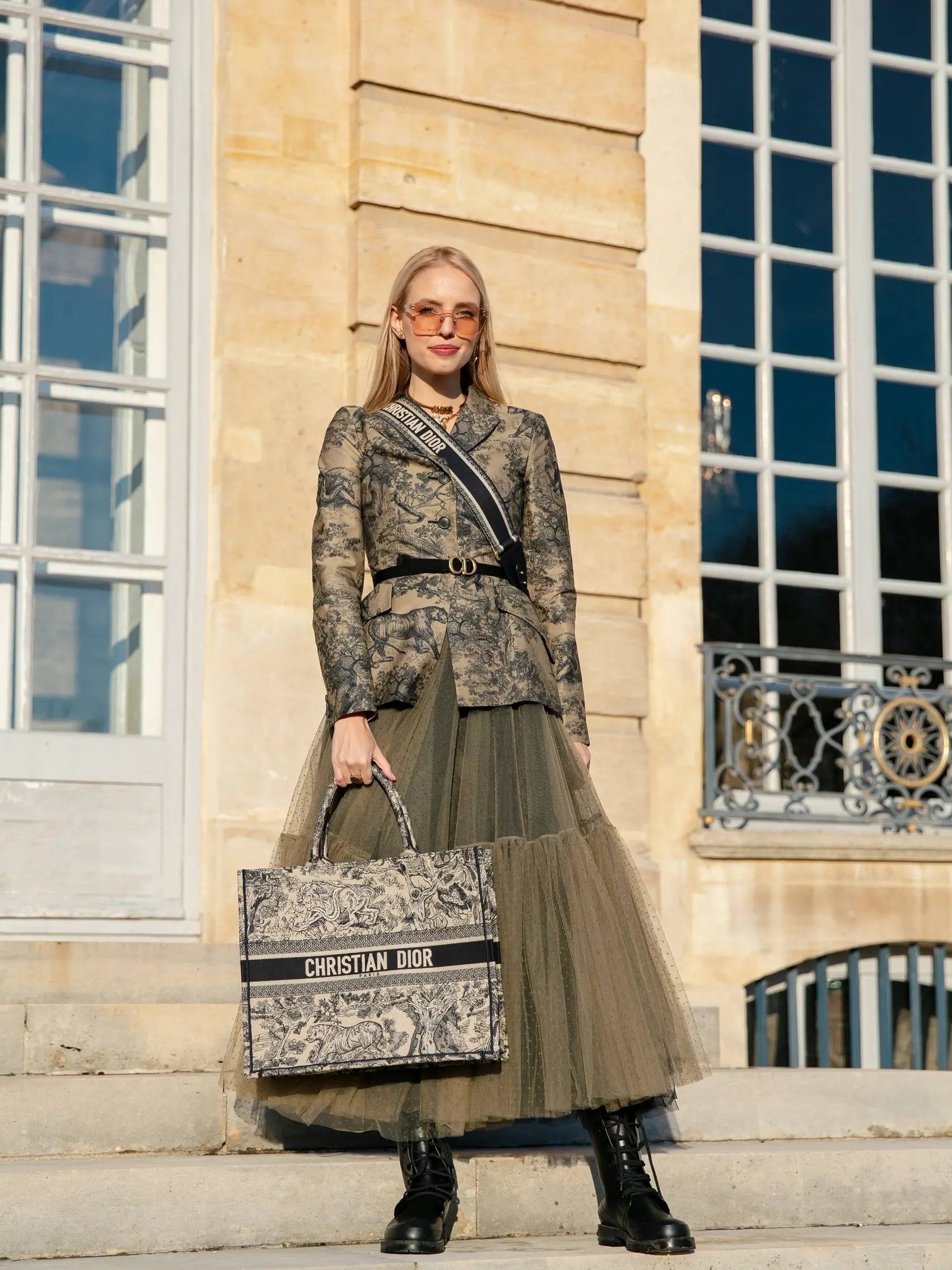 Street style Christian Dior.