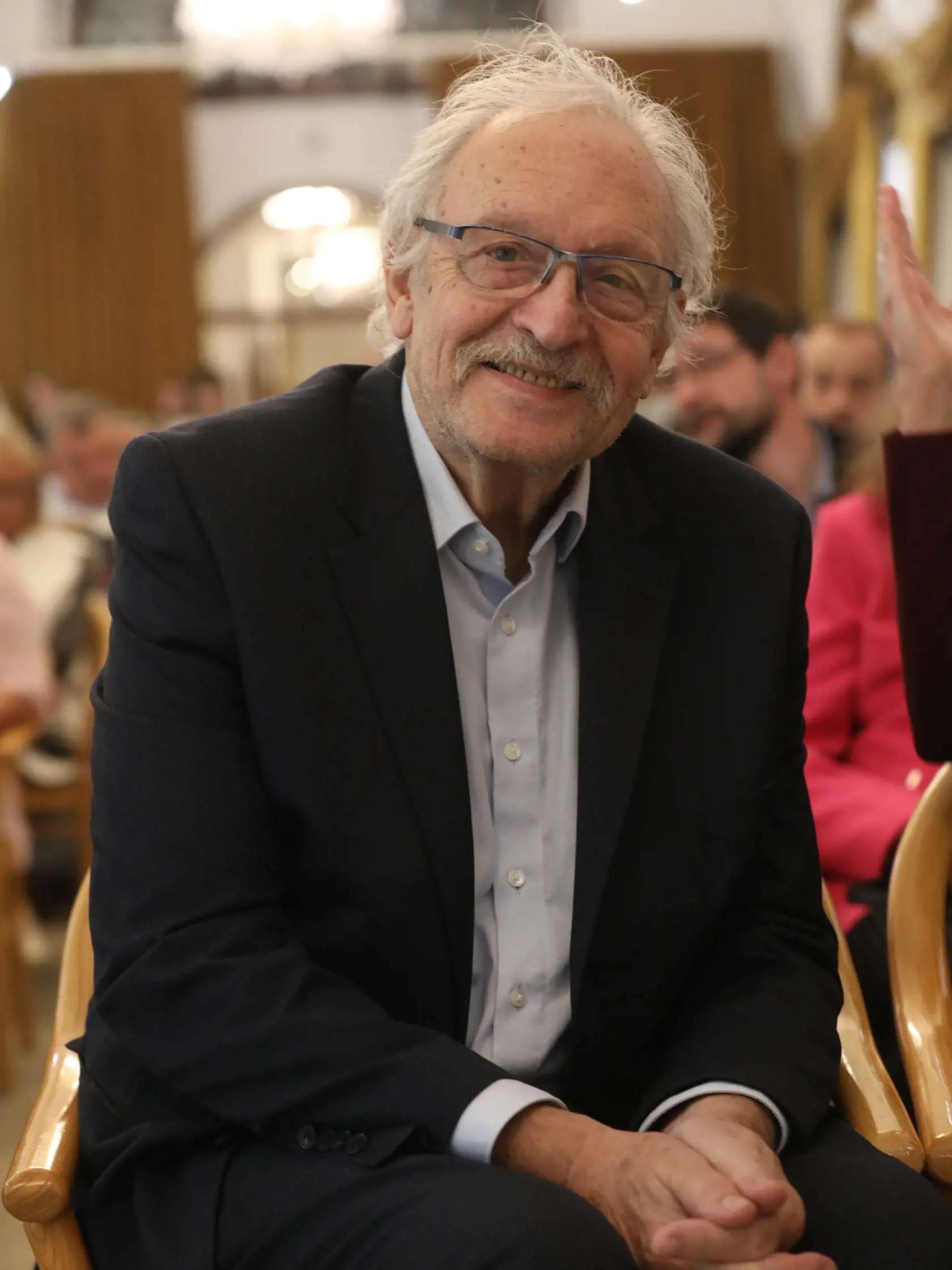 Na snímke je krst knihy Mariky Studeničovel o hercovi Gustavovi Valachovi ,, NEPOSEMEROS “.František Kovár - slovenský  herec.

