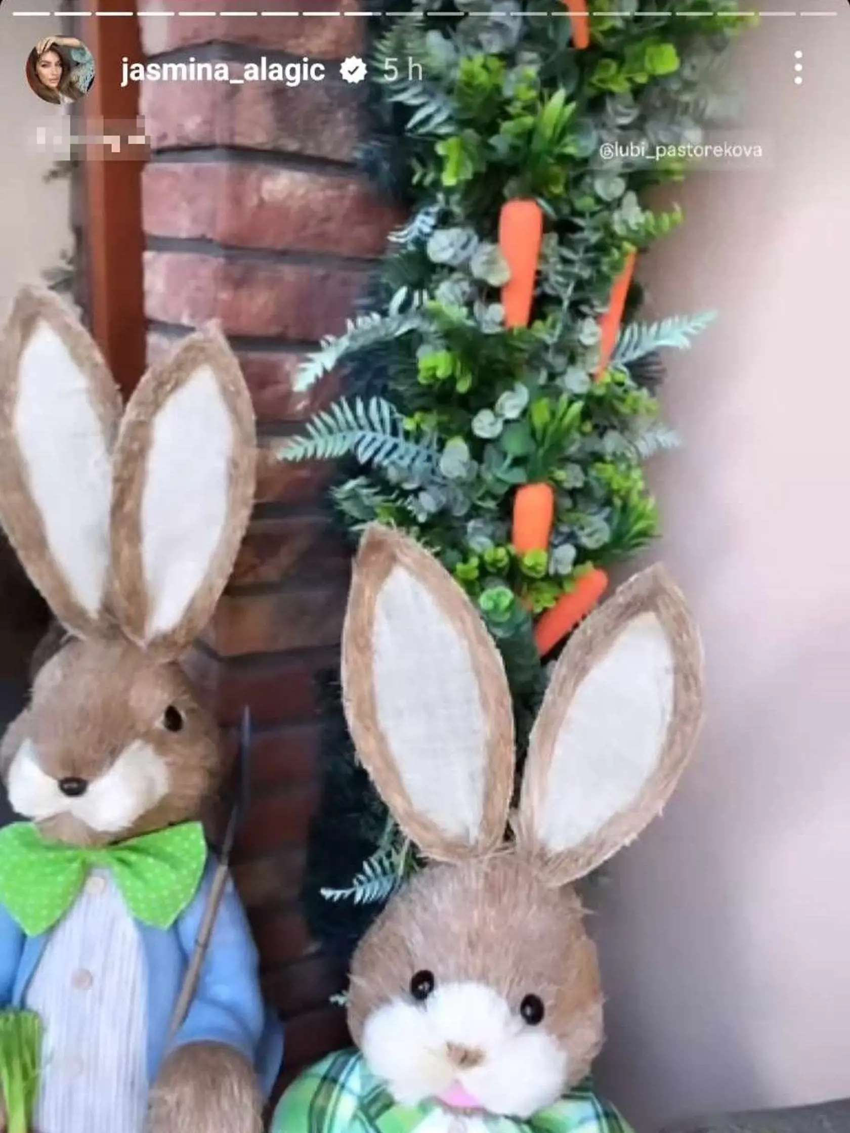 Veľkonočná výzdoba u Jasminy Alagič a Rytmusa
