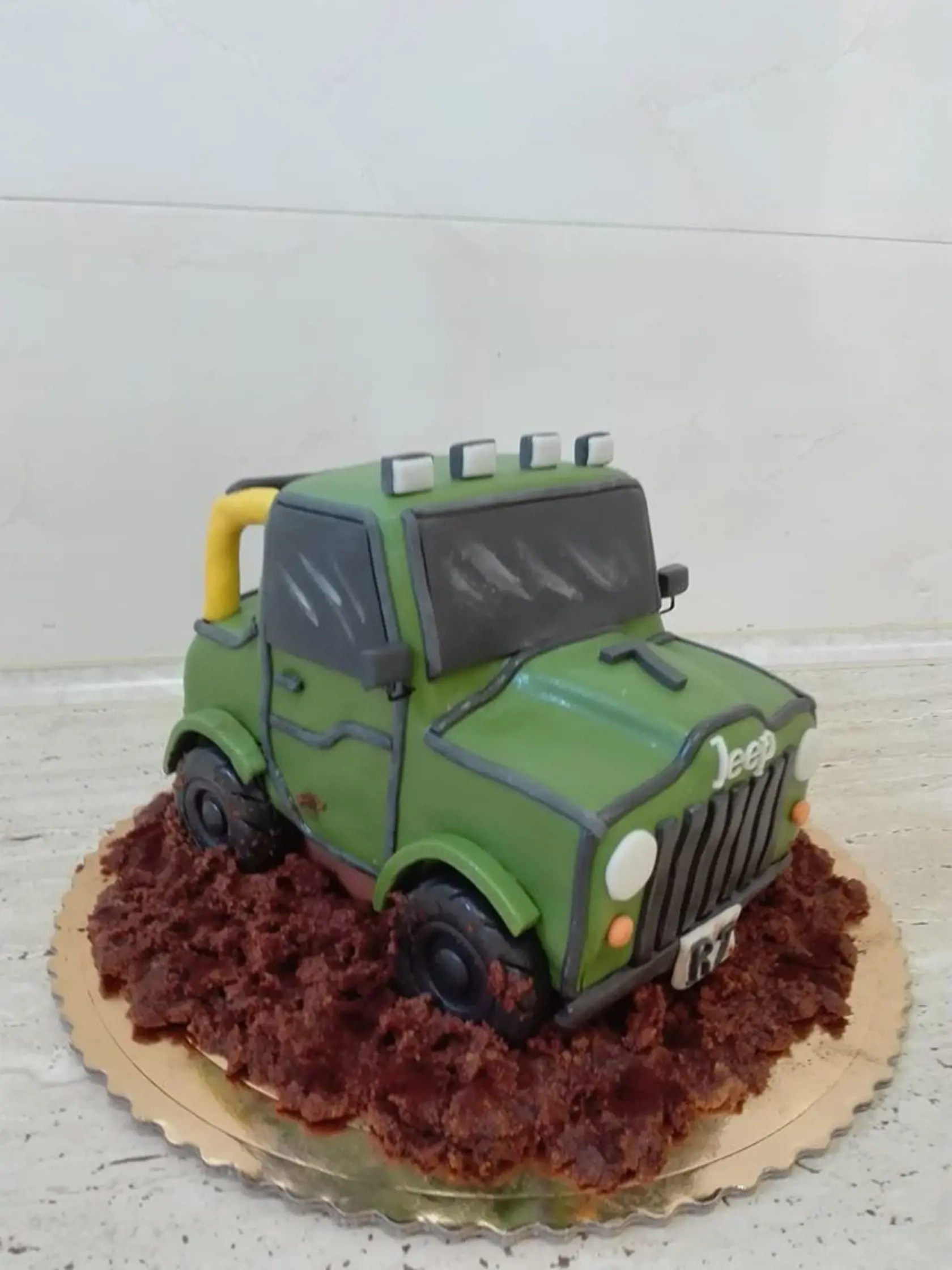 Katarína Uramová sa venuje prevažne pečeniu zákuskov, ale rada pečie aj torty na všetky príležitosti. Teda, tie sú ale kreatívne!