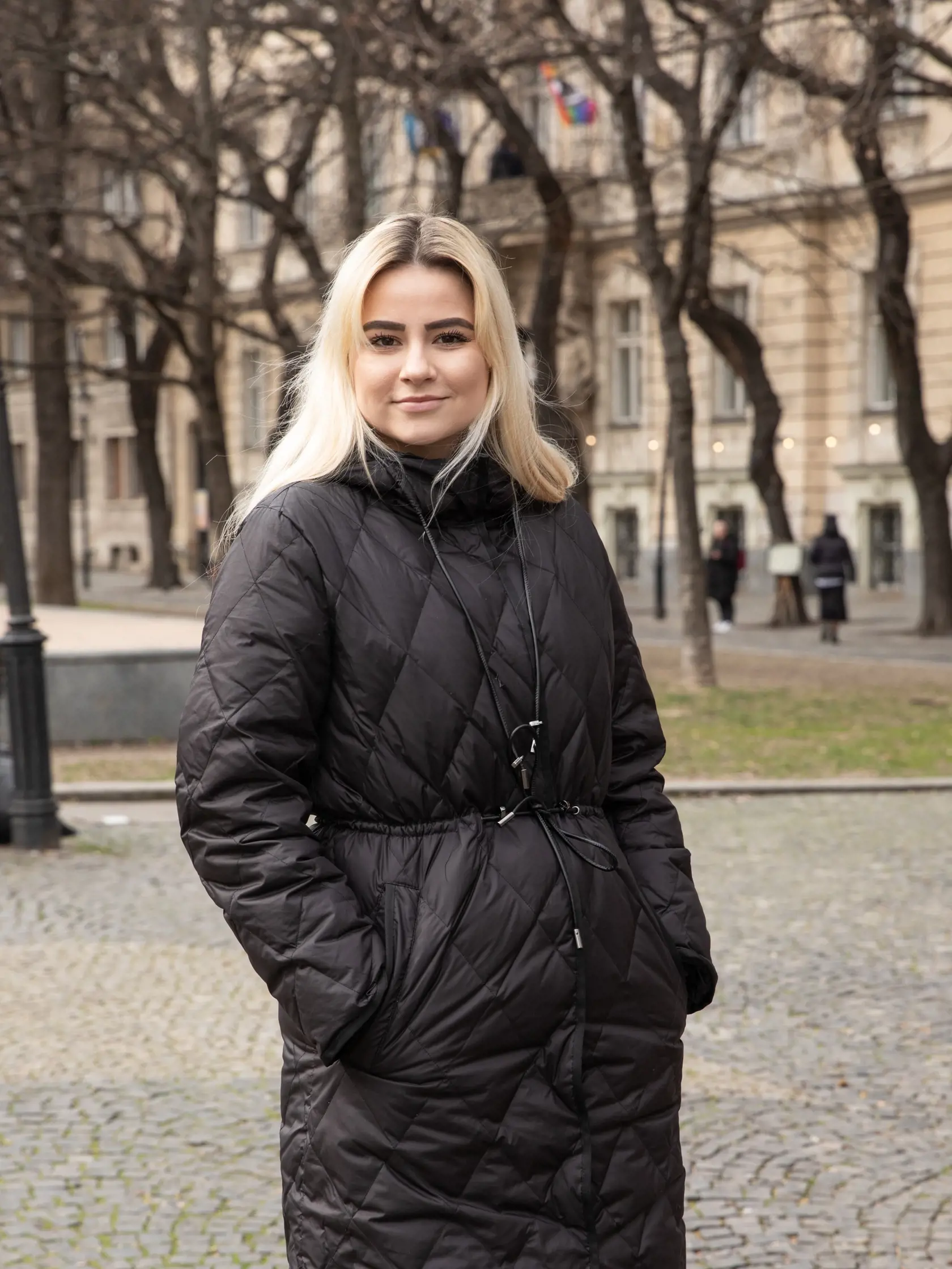 Katka (23) - Ja by som to prijala. Na druhú stranu, stretla som sa aj s tým, že to ľudia začali flákať. Avšak, keby to bolo na mne, určite by som to prijala.