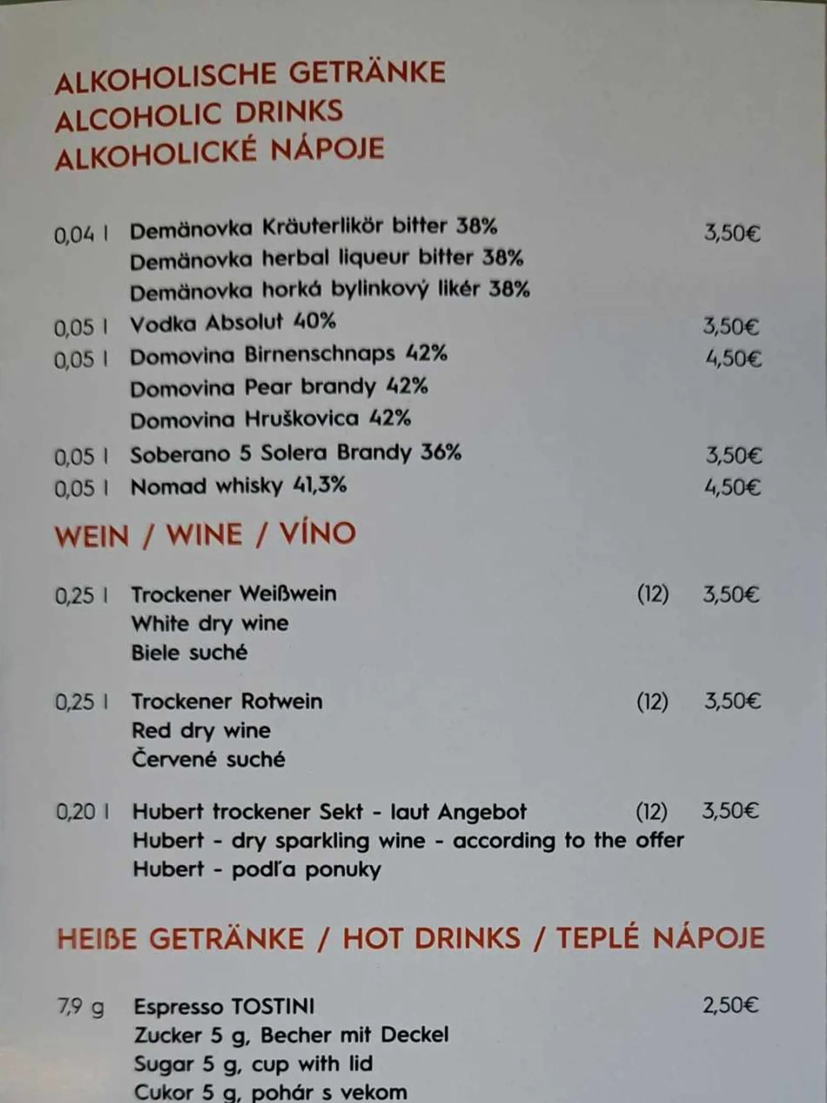 Nechýbajú ani silnejšie alkoholické nápoje.