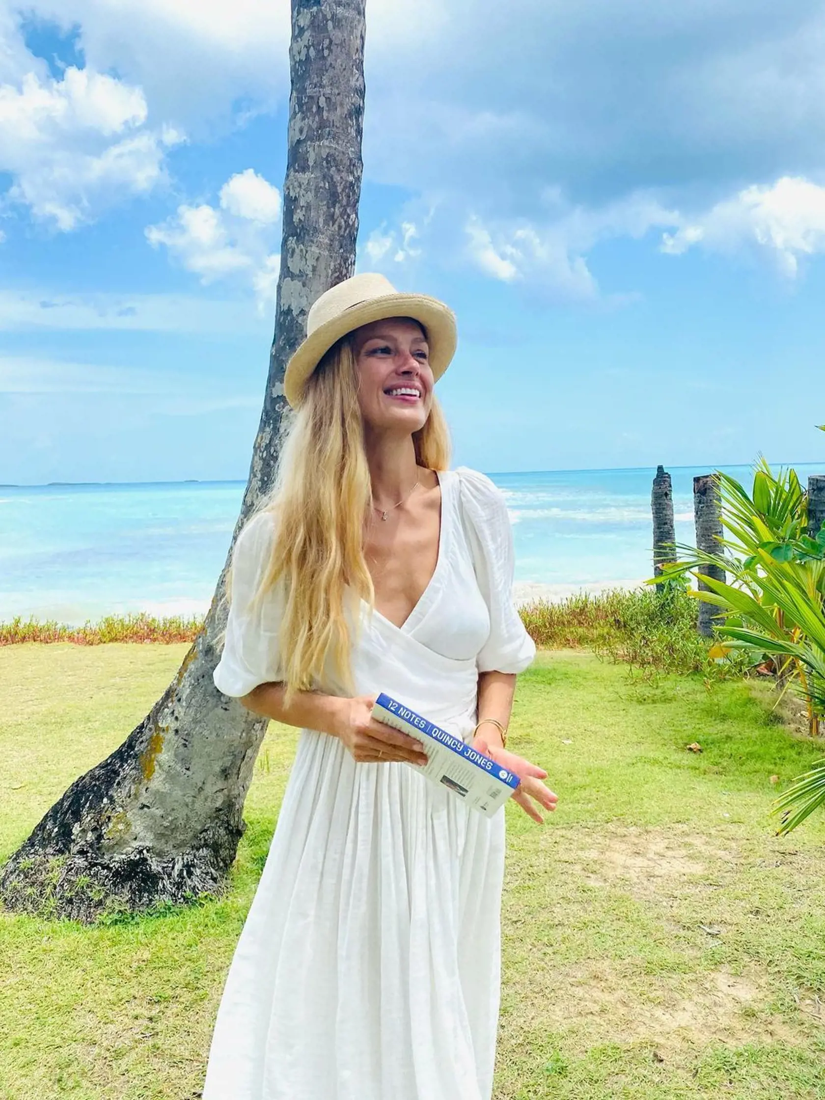 Krásna Petra Němcová (43) prišla na párty, ktorú organizoval Elton John (75) a v zelených šatách vyzerala rodáčka z Karvinej ako lesná víla. 
Českým modelkám sčasti konkurovali ďalšie svetové hviezdy.