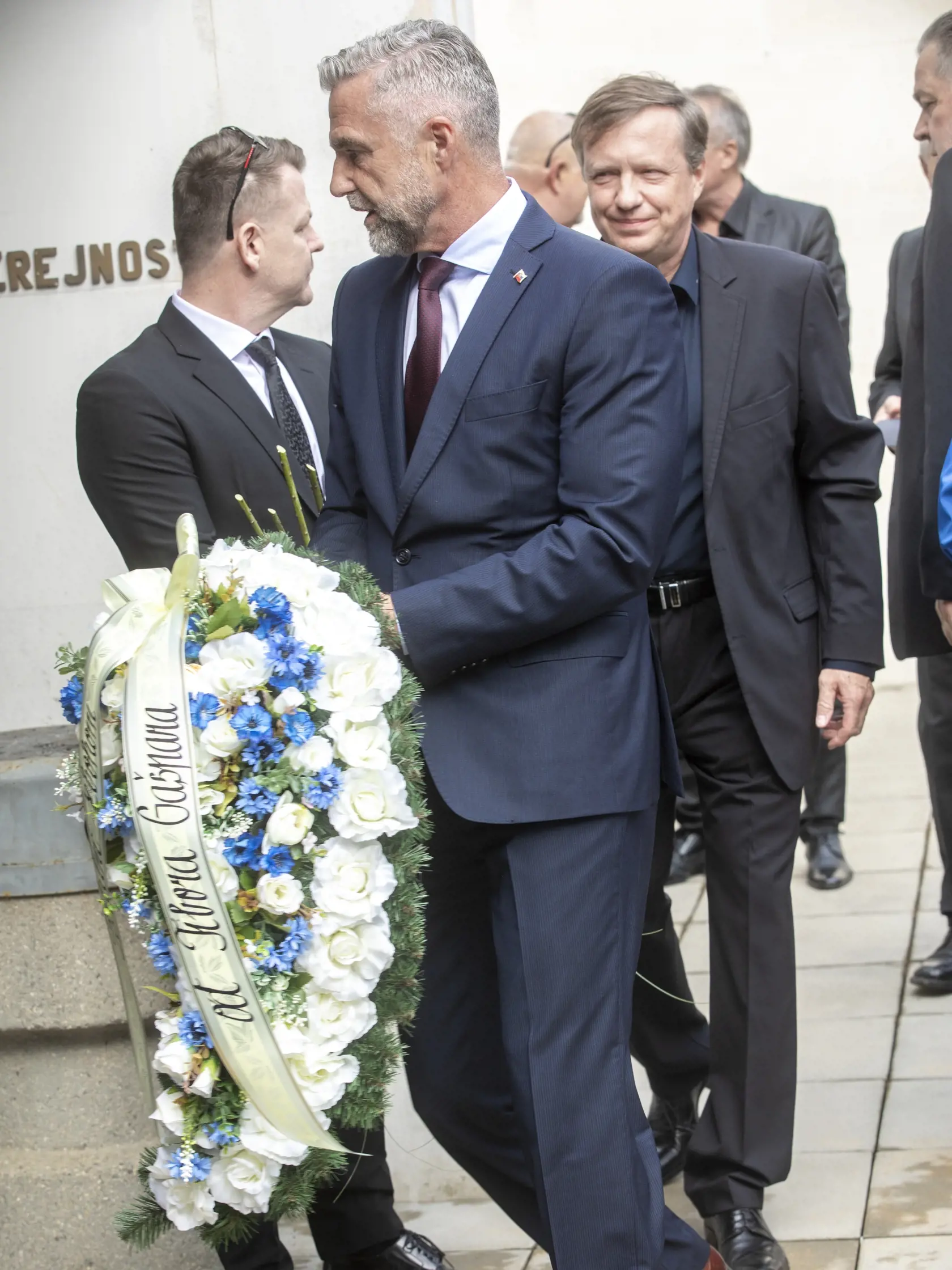 Na snímke je posledná rozlúčka s podnikateľom Fedorom Flašíkom v bratislavskom krematóriu, ktorá sa konala v piatok 3.5 2024. Na fotke je poslanec NR SR
Tibor Gašpar.