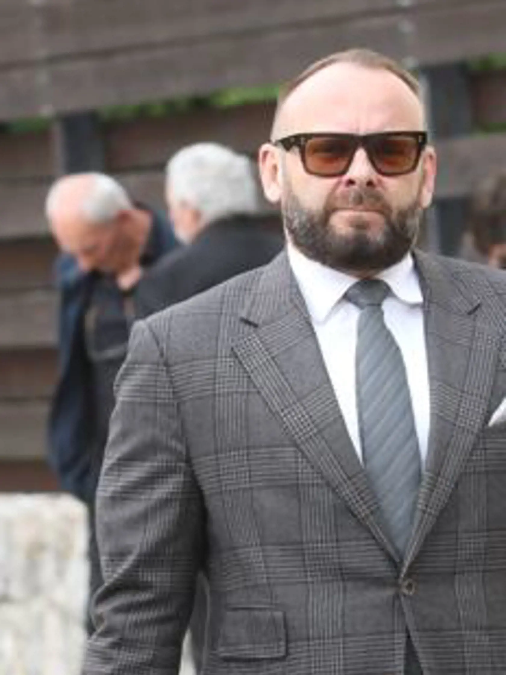 Známy onkológ Jozef Dolinský vybral biele a červené ruže.