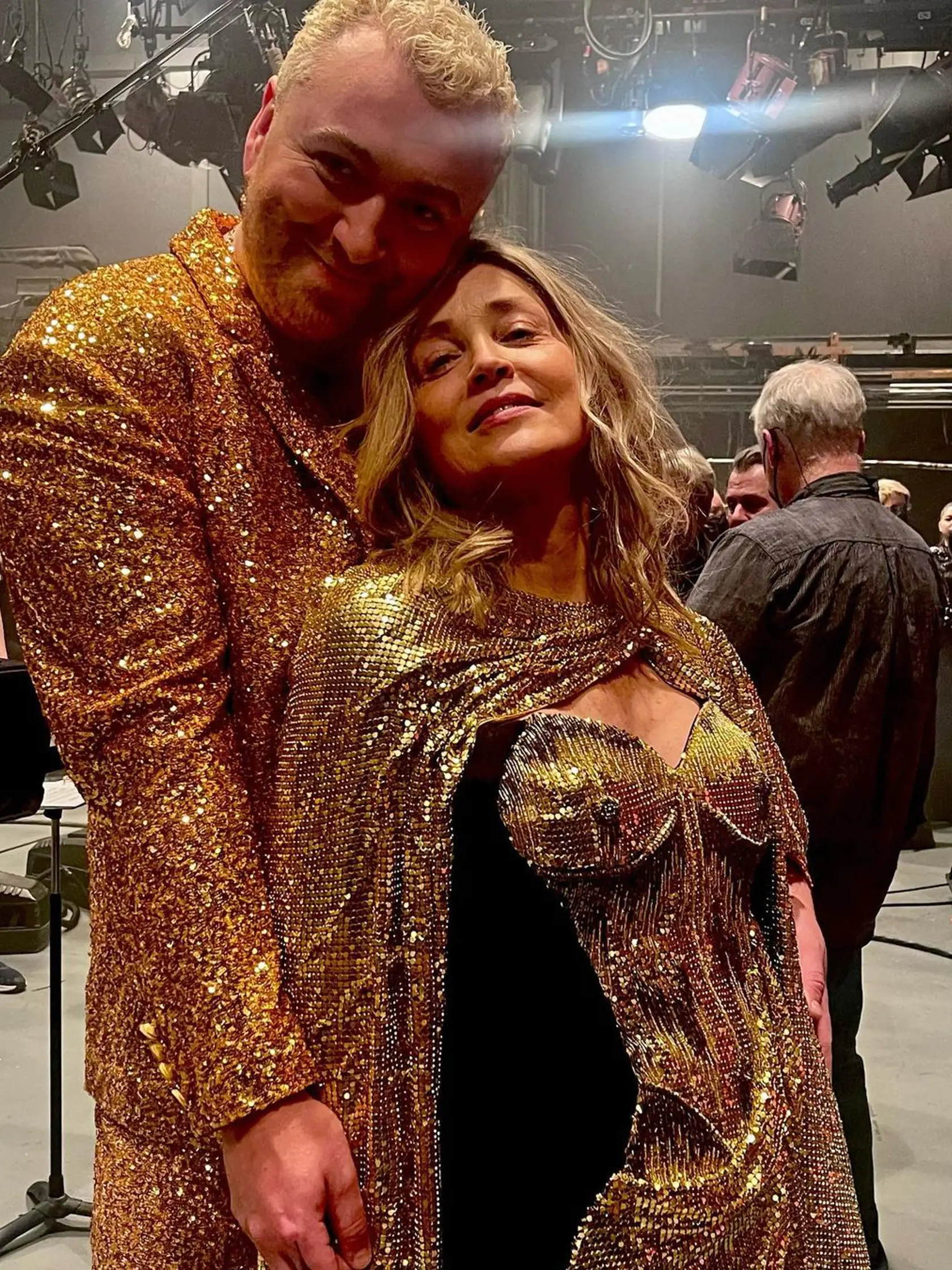 Slávna herečka SHARON STONE, ktorá práve oslavuje 65. narodeniny, sa však vždy pozviechala a kráčala ďalej.