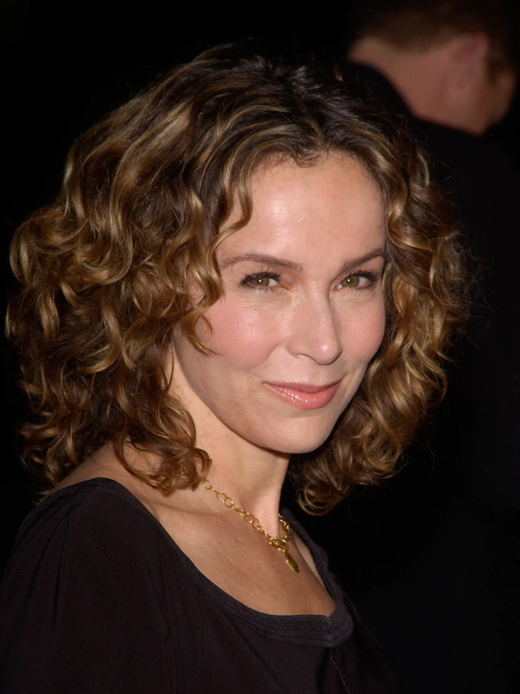 Takto vyzerá Jennifer Grey dnes. Aj vďaka plastikám ju sotva spoznávame.