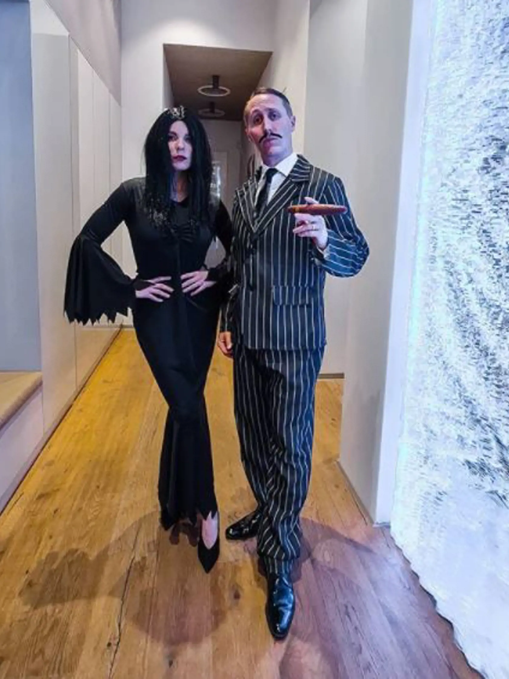 Veronika s Matejom ako Addams Family.