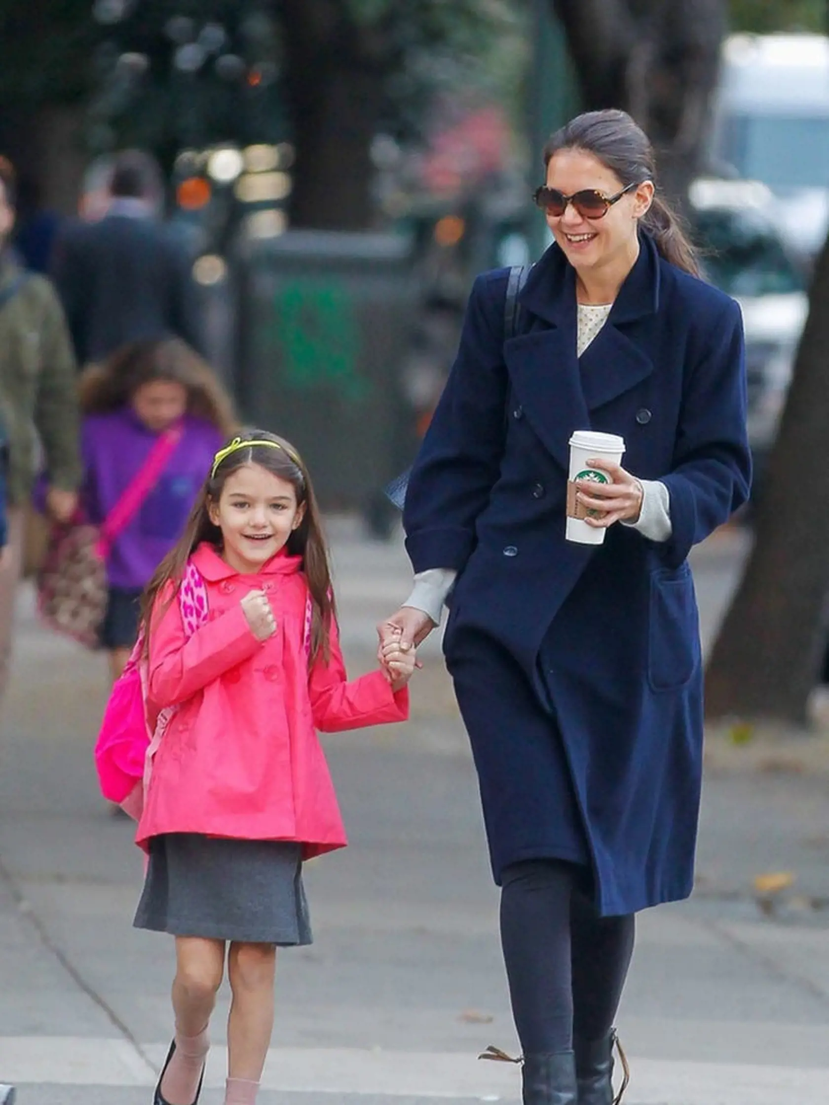 Suri Cruise bola vždy paparazzmi sledovaným dieťaťom.