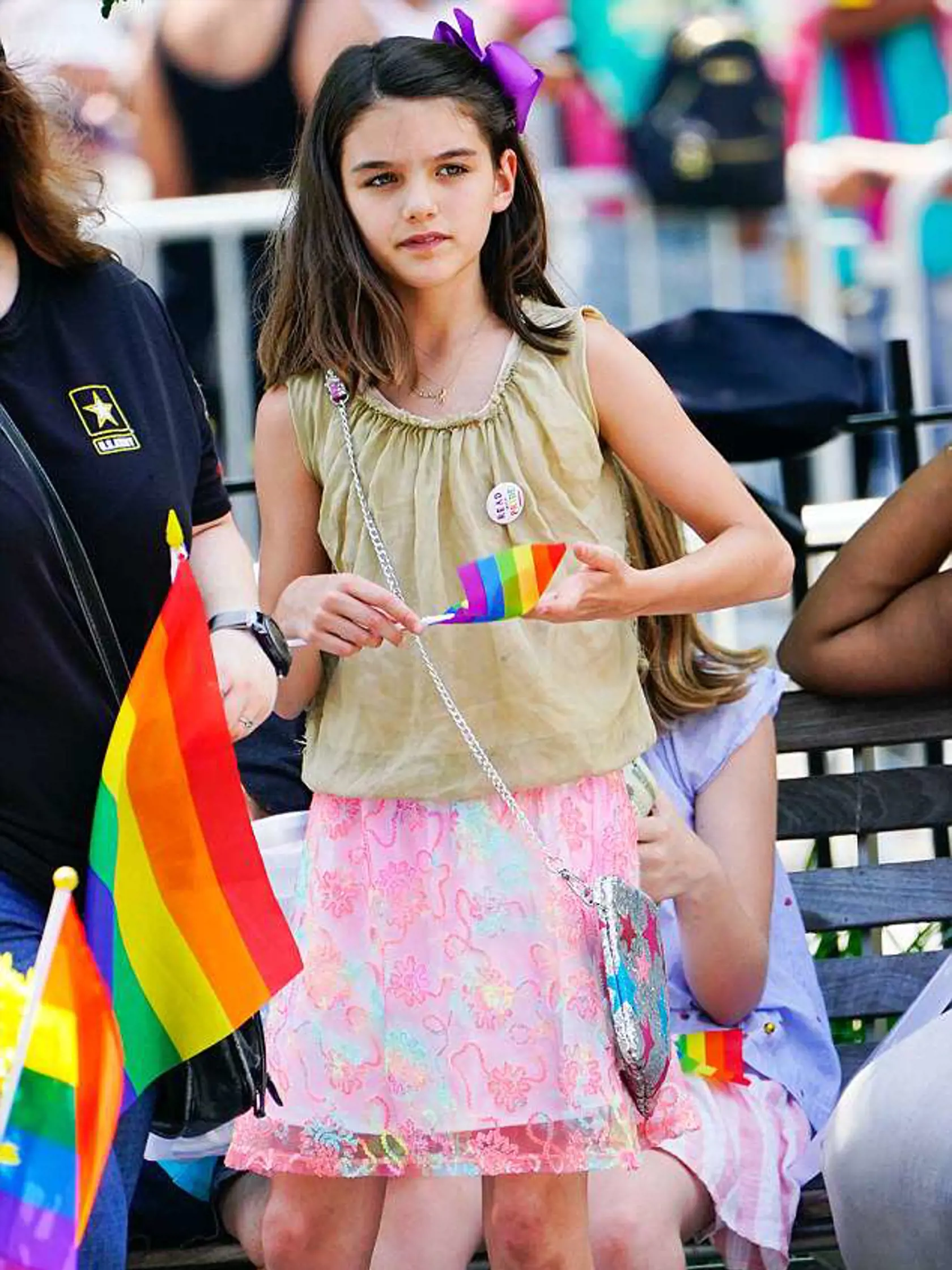 Suri Cruise bola kedysi opisovaná ako najsmutnejšie dieťa Hollywoodu, lebo  a vôbec neusmievala.