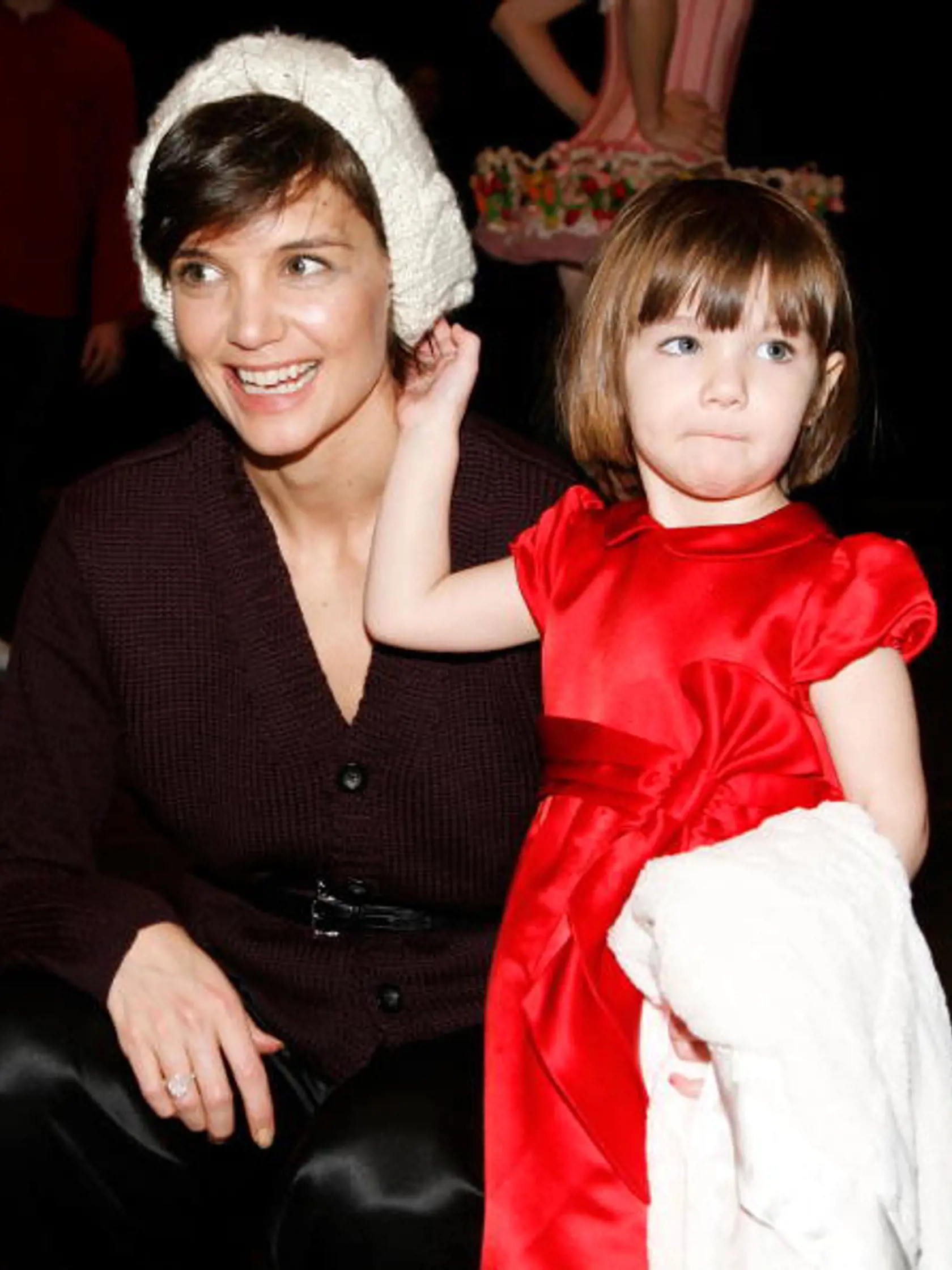 NEW YORK - DECEMBER 14: Actress Katie Holmes and her daughter Suri Cruise visit  "The Nutcracker" at the New York City Ballet on December 14, 2008 in New York City.  (Photo by Amy Sussman/Getty Images)