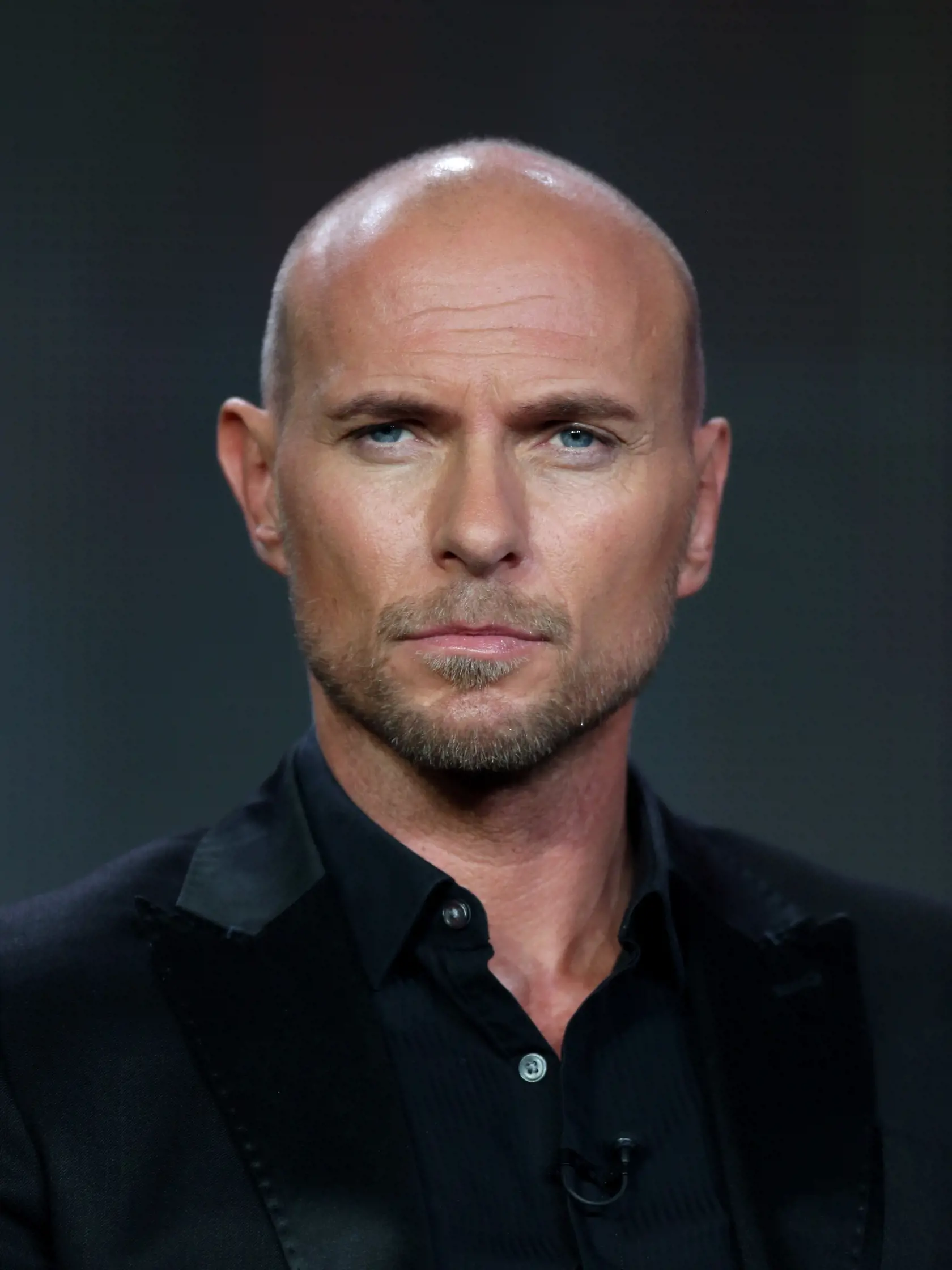 Luke Goss hrá viac vo filmoch ako jeho brat, a preto ho ľudia dnes viac vnímajú ako herca, ale na Instagrame dáva iba videá s hudbou.