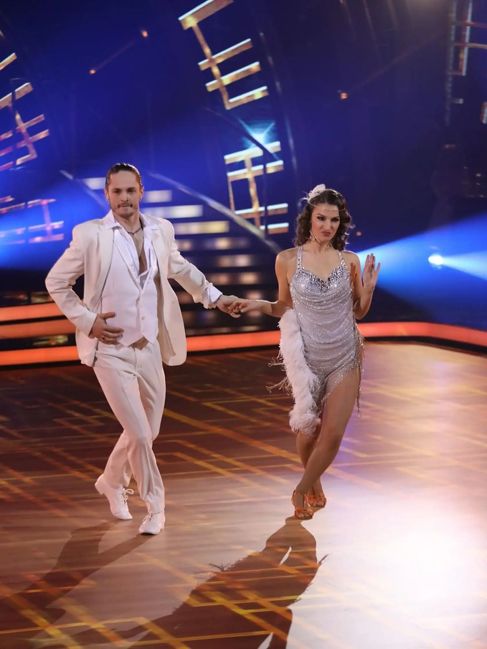 4. kolo Let's Dance: Petra Dubayová a Matyáš počas svojho vystúpenia.