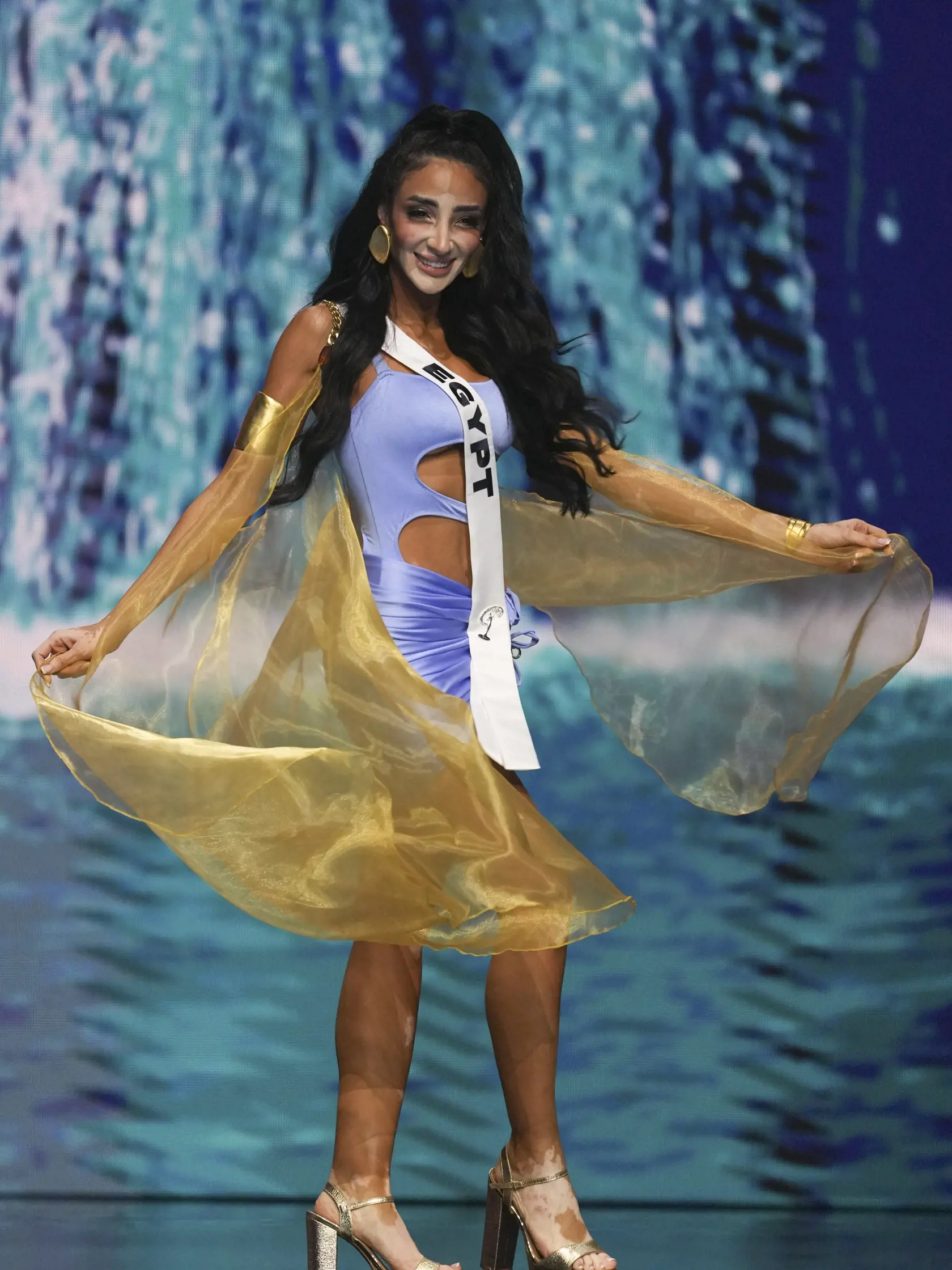 KK22 Mexiko - Miss Egypt Logina Salahová počas 73. ročníka súťaže krásy Miss Universe v mexickej metropole v sobotu 16. novembra 2024.  FOTO TASR/AP
Miss Egypt Logina Salah competes during the final round of the 73rd Miss Universe Beauty Pageant in Mexico City, Saturday, Nov. 16, 2024. (AP Photo/Fernando Llano)