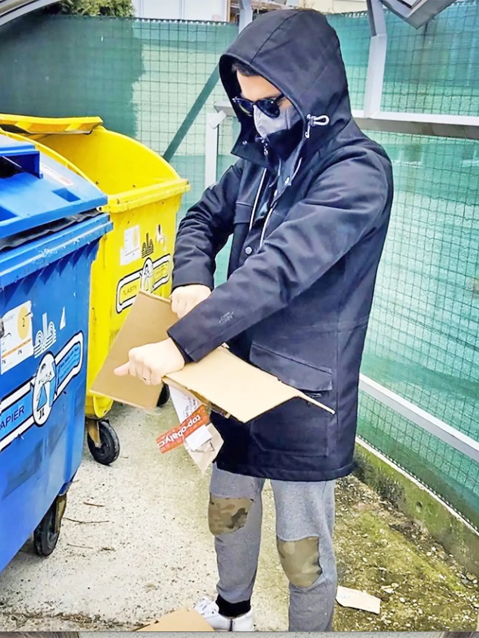 Prostredníctvom sociálnych sietí sa snaží ovplyvniť ľudí v ekologických témach.