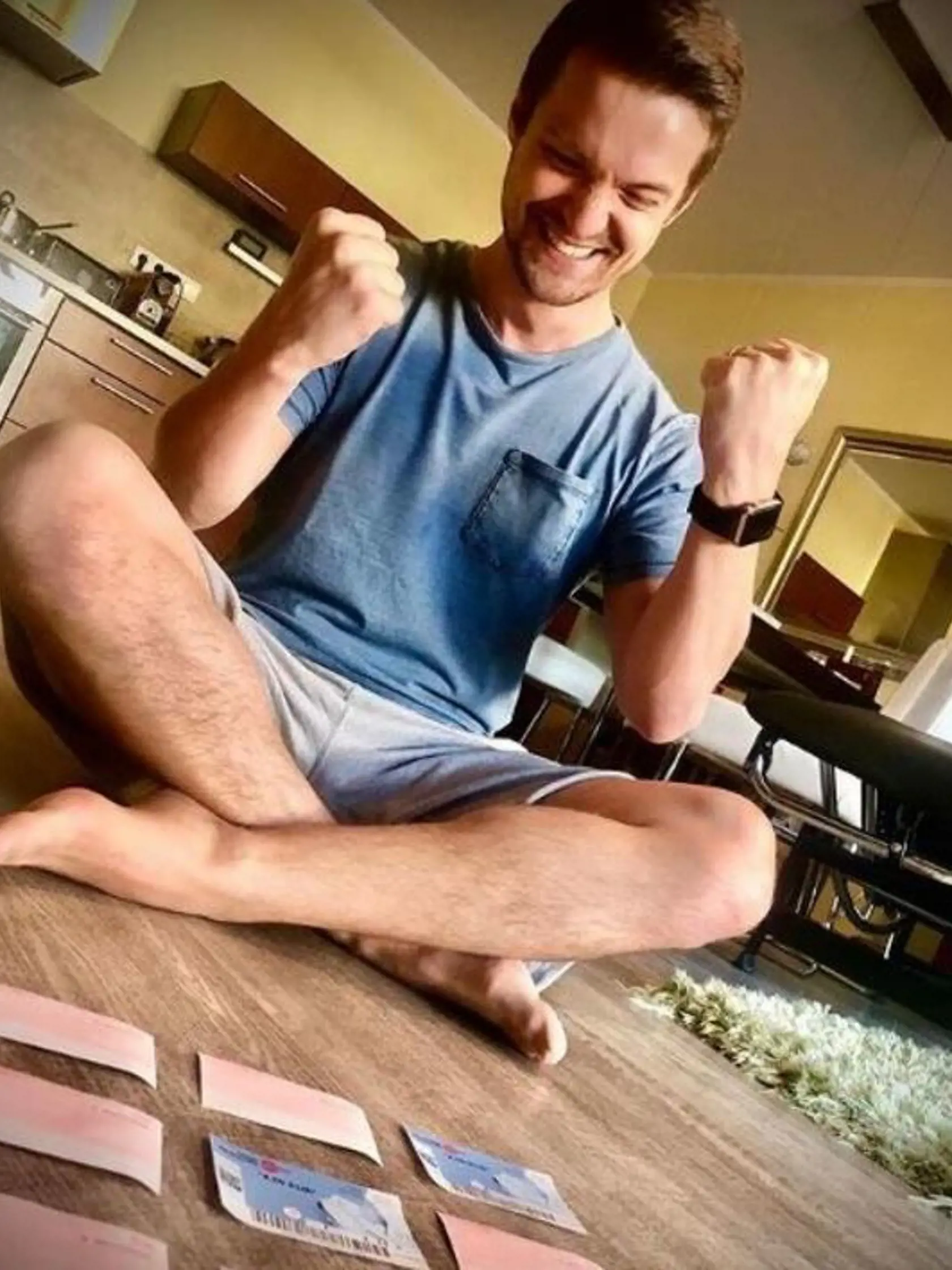 Bývanie známych manželov postupne odhaľujú ich instagramové účty.