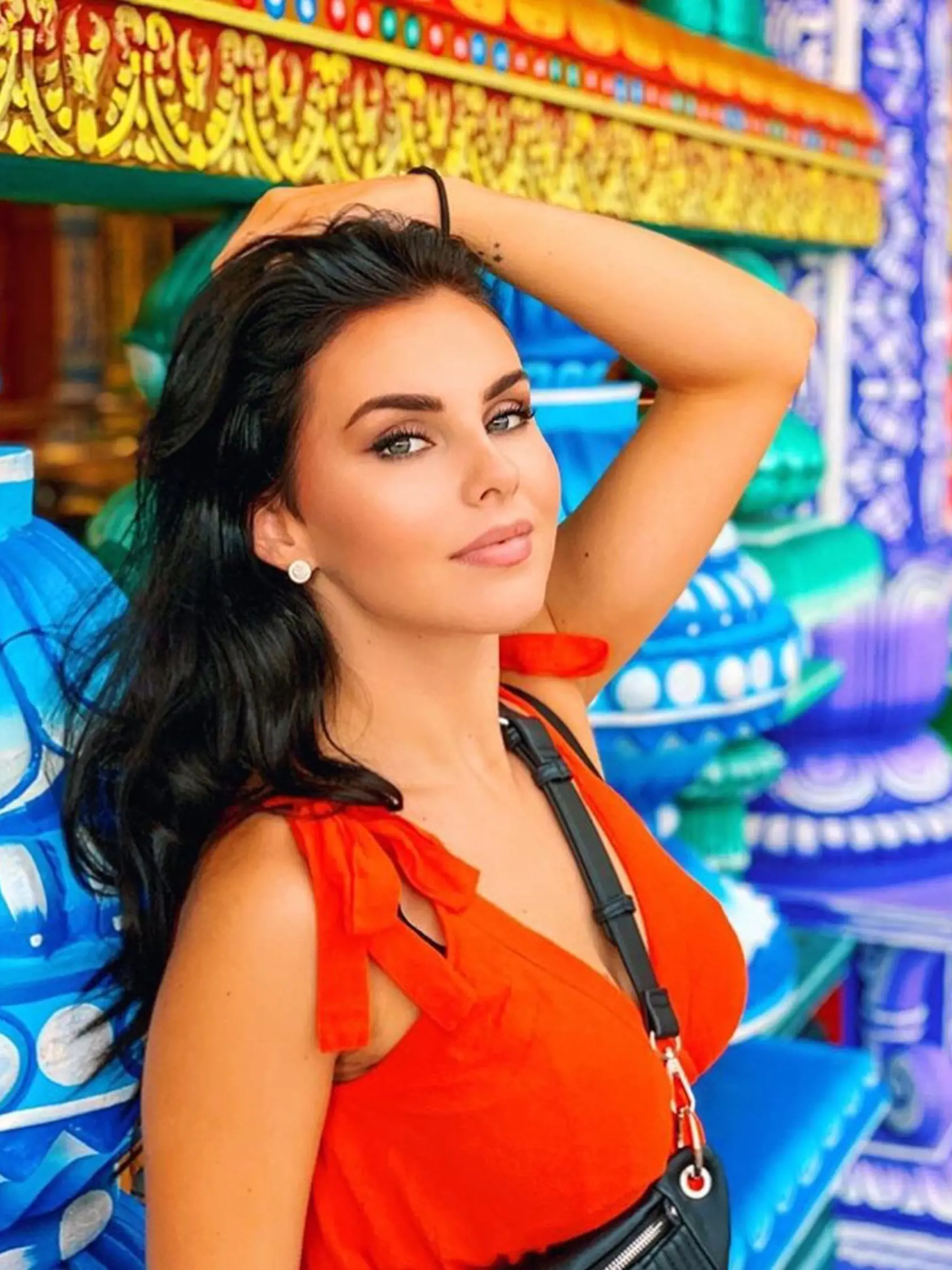 Beauty youtuberka, influencerka a bývalá účastníčka reality show Farma trávi posledné dni v ďalekom zahraničí na  rozprávkových plážach. 