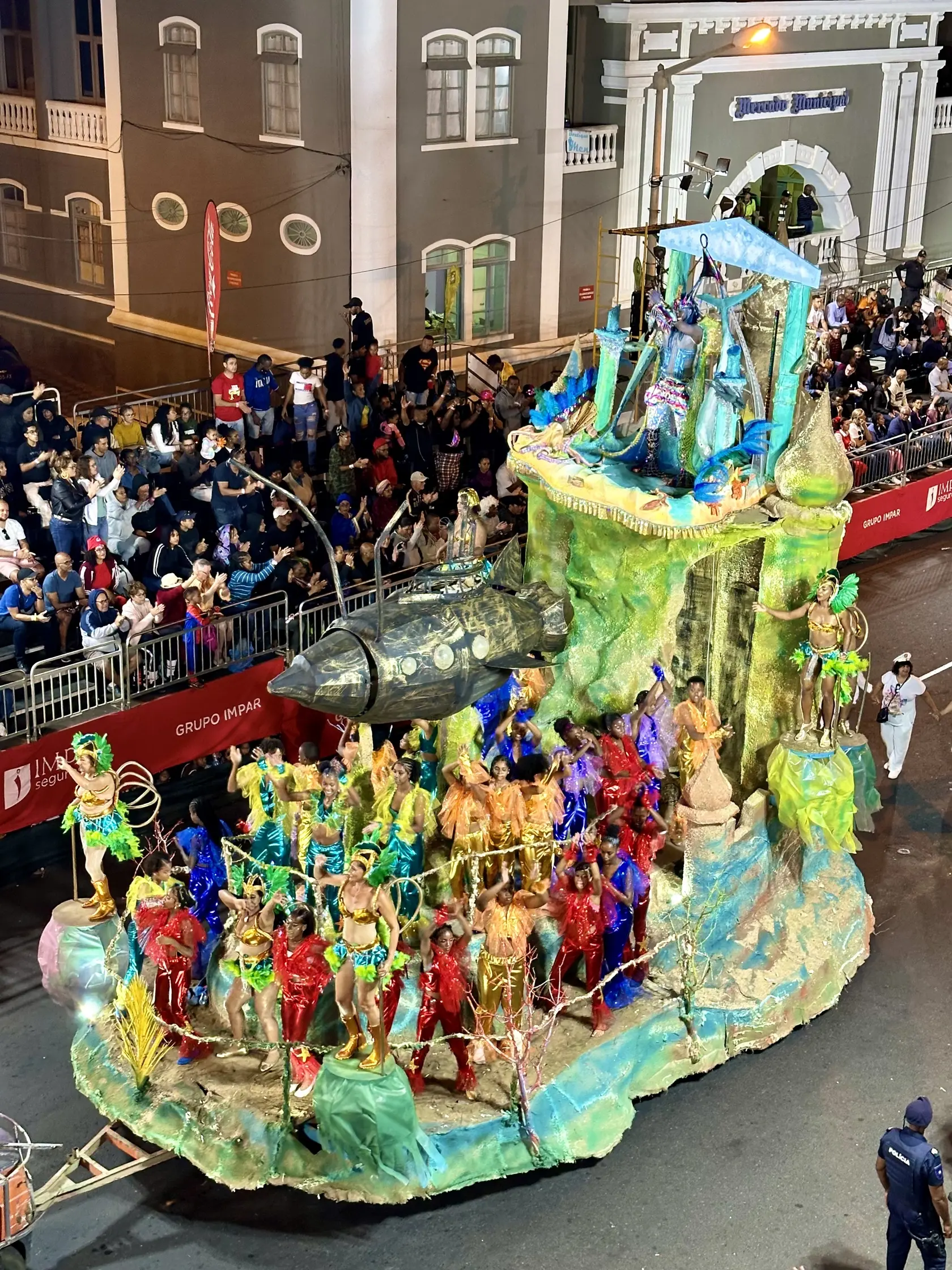 Brazílsky karneval v meste Mindelo (ostrov São Vicente)
