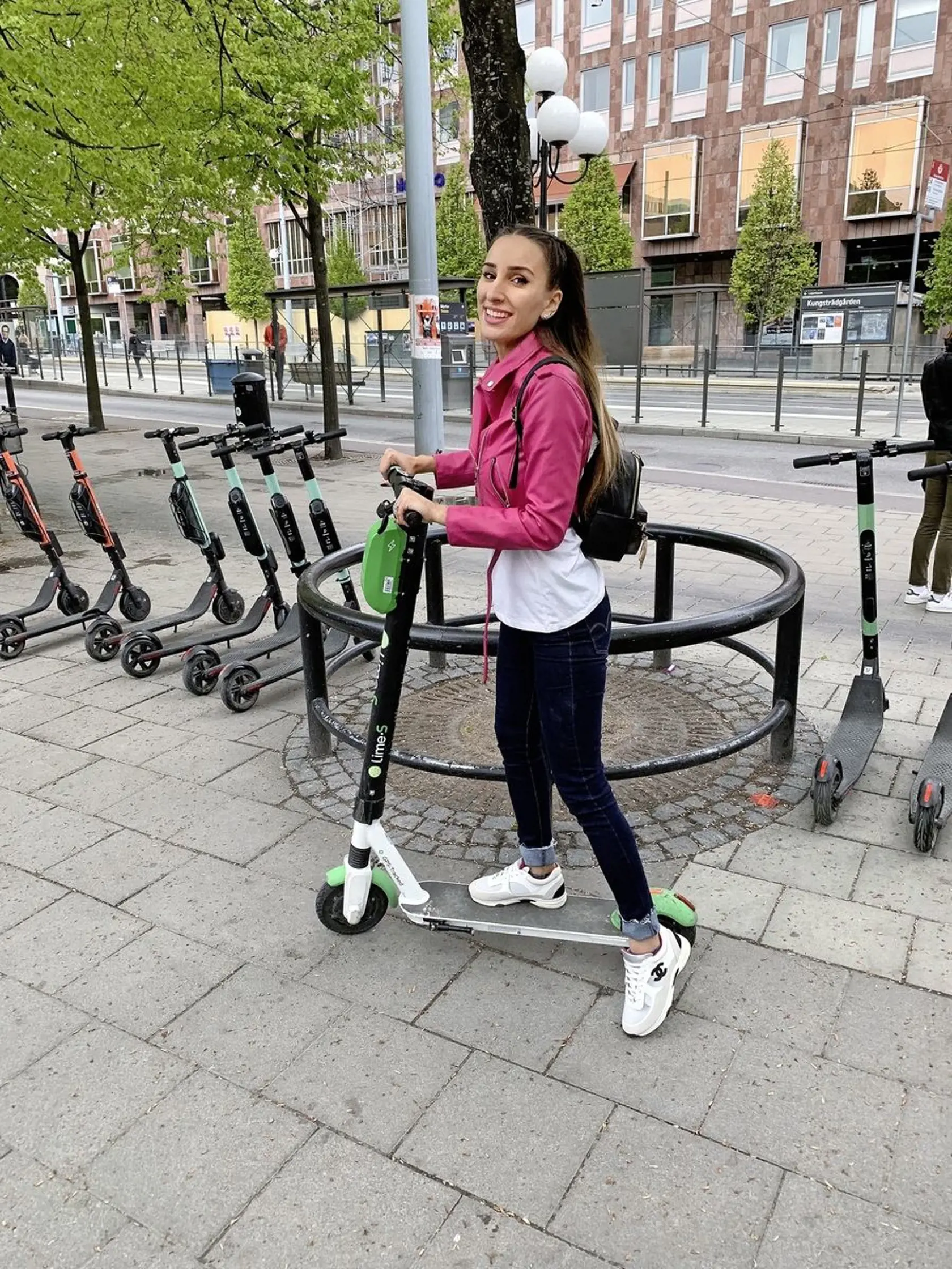 Kolobežky  a bicykle   na požičanie nájdete  na každom  rohu.