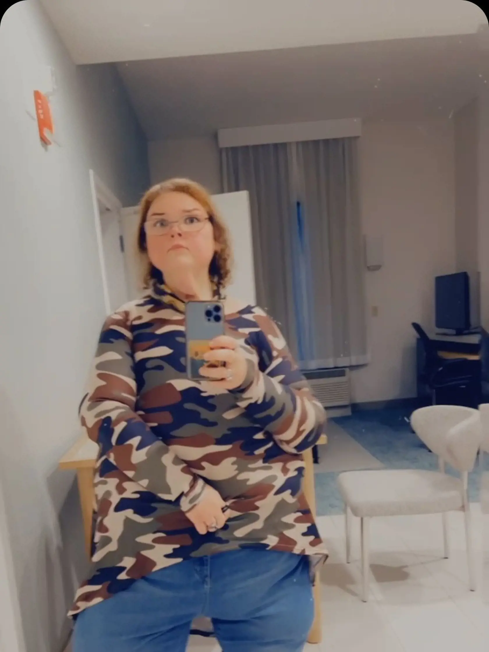 Nežiadúcim efektom je množstvo prebytočnej kože.