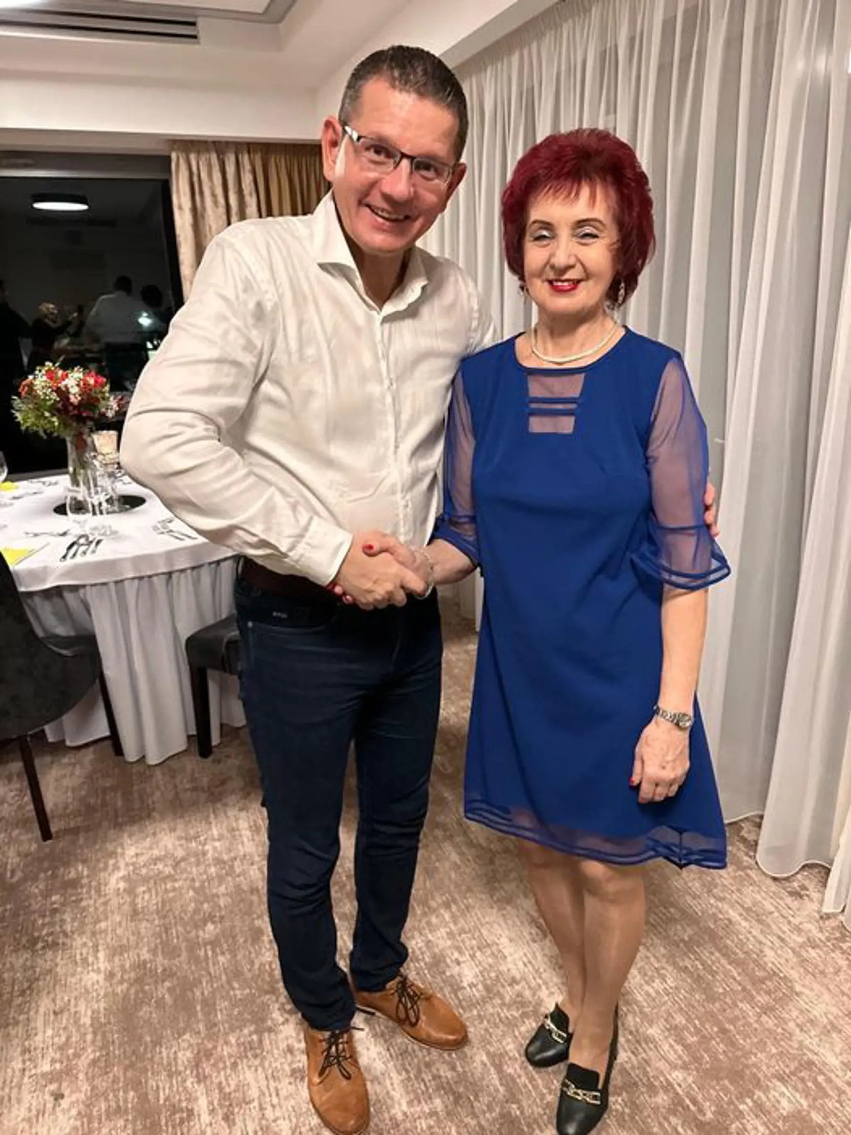 Lásku svojej mamine vyznal aj štátny tajomník ministerstva vnútra Patrik Krauspe. „Mojej milovanej mamičke a všetkým mamičkám sveta — v tento deň oslavy vám prajem, aby každý váš deň bol plný lásky a pokoja, aký si zaslúžite. Nech je každý okamih pripomienkou toho, aký dôležitý je váš prínos v našich životoch. Vážime si vás viac, než dokážu slová vyjadriť,“ napísal.