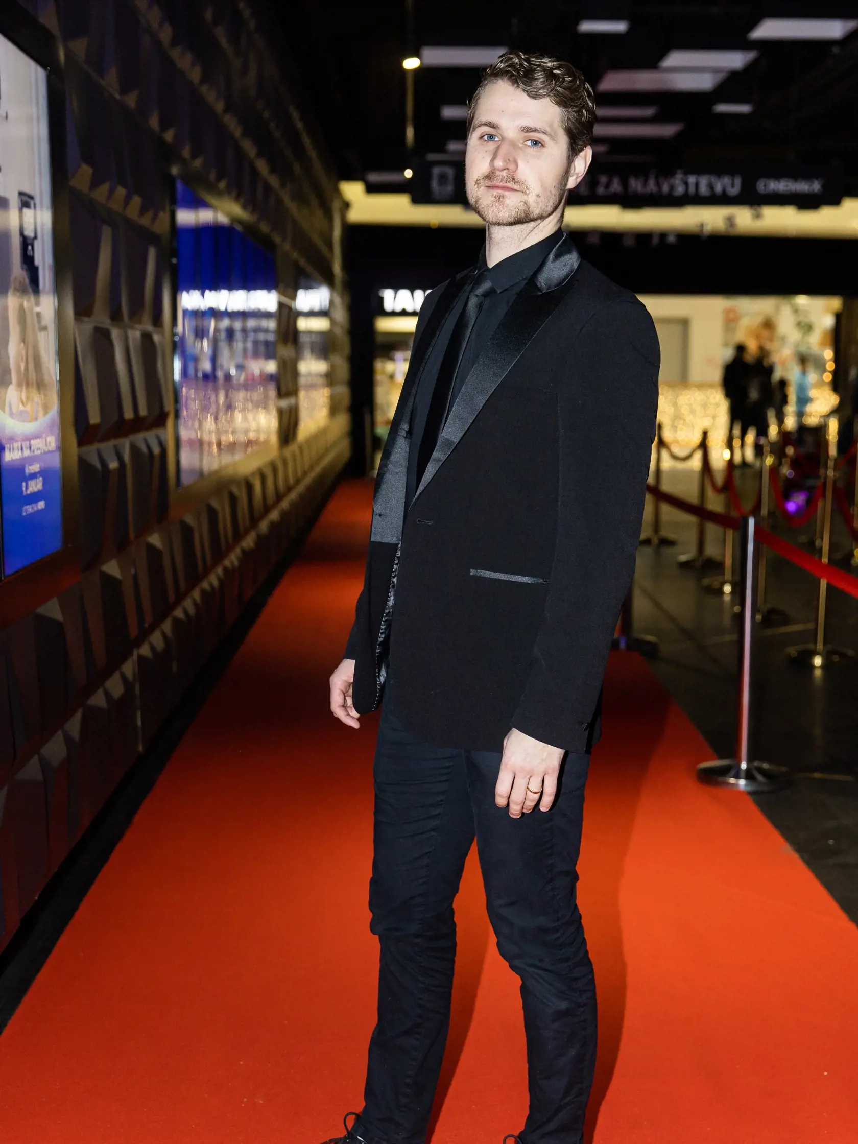 Slávnostné premietanie dvoch seriálov z produkcie súkromnej televízie v Bratislave. Na snímke Marek Rozkoš. 