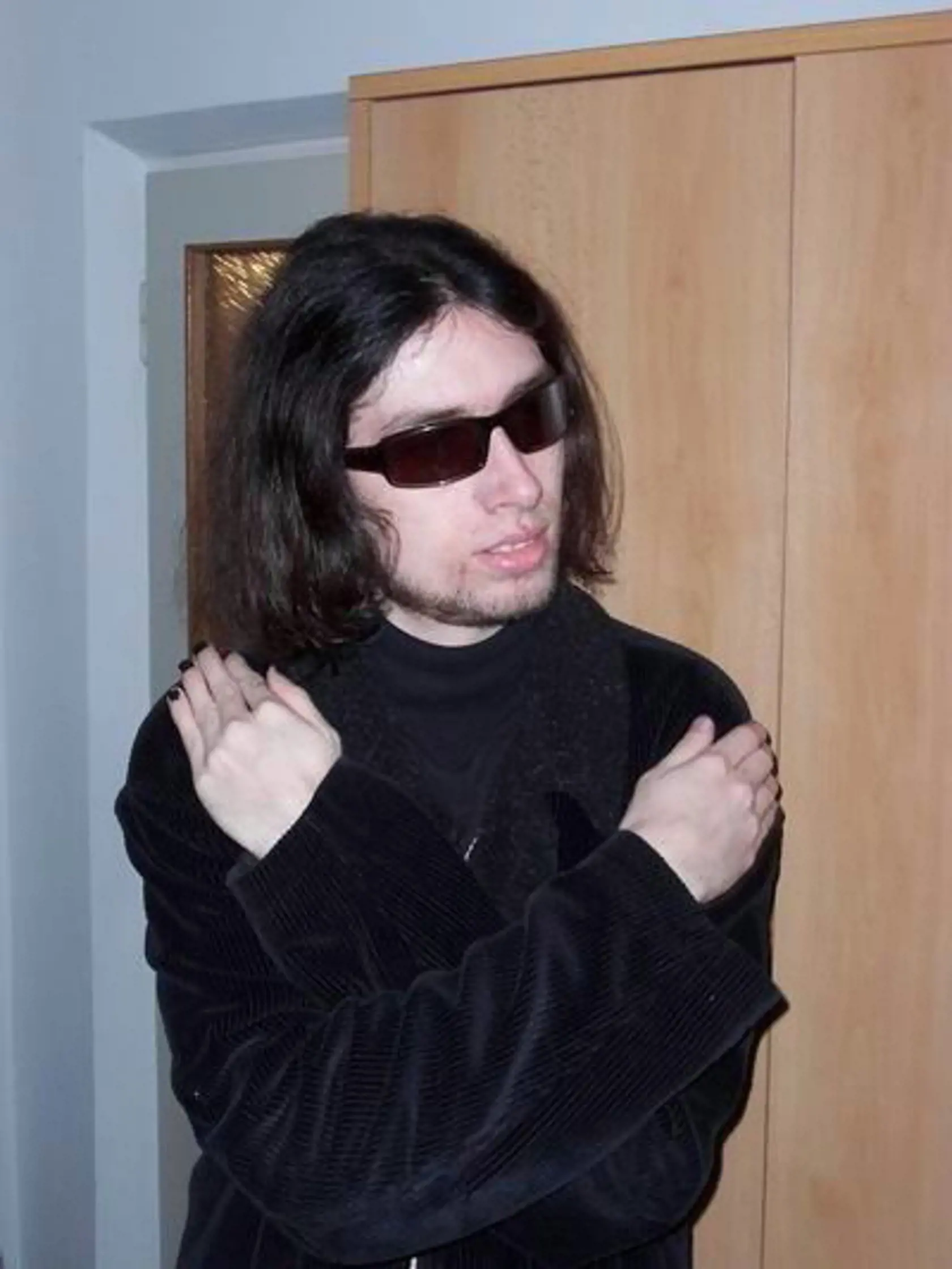 Študenta Filozofickej fakulty UK Daniela Tupého a jeho kamarátov napadla 4. novembra 2005 na Tyršovom nábreží v Bratislave skupina mužov.