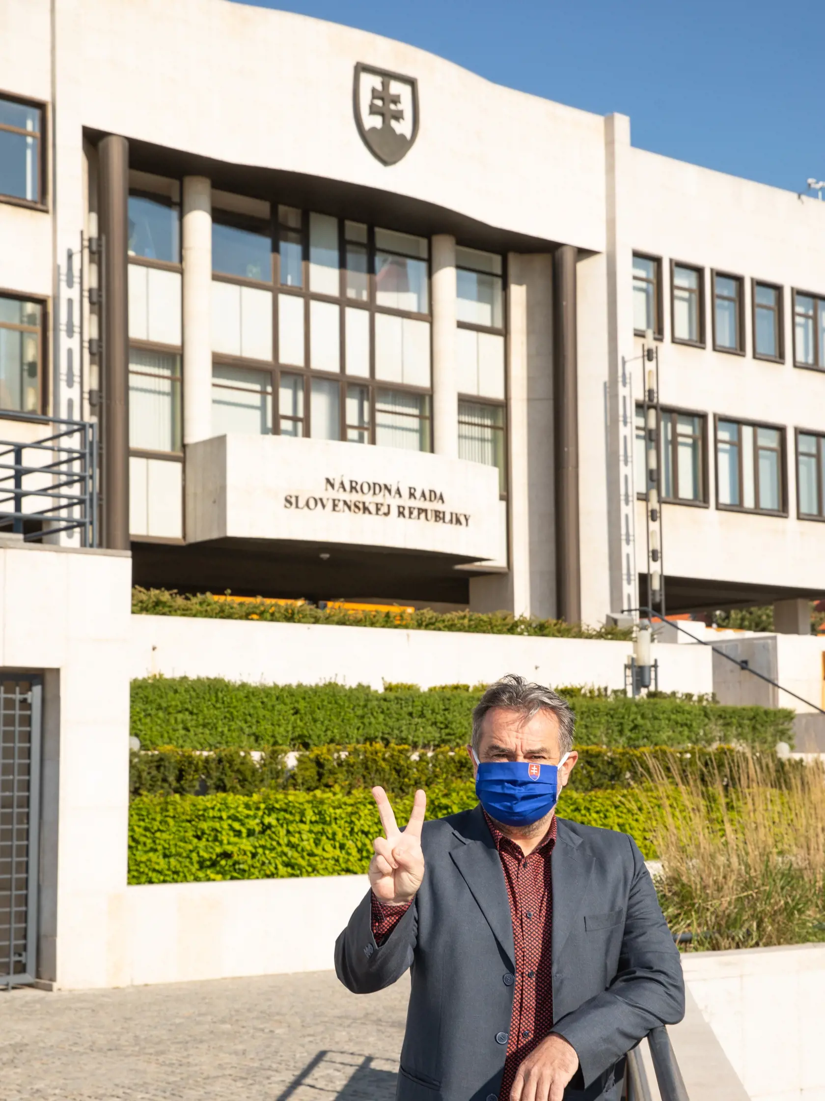 Na fotkách je Mgr Jozef Pročko poslanec NR SR.