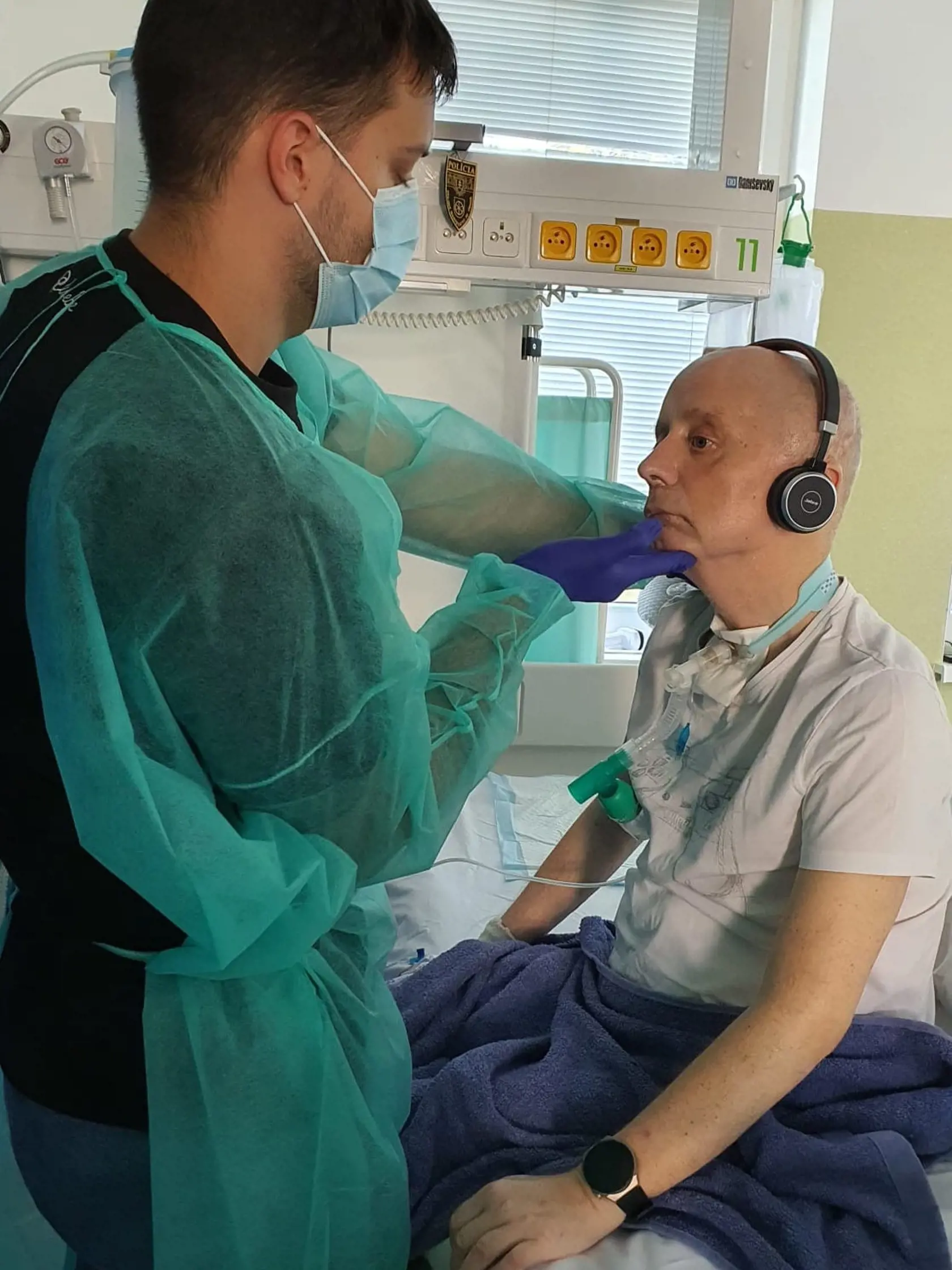Pavol, ktorý v roku 2022 absolvoval úspešnú operáciu srdca, si spolu s Monikou plánoval oddýchnuť na dovolenke v Istanbule.