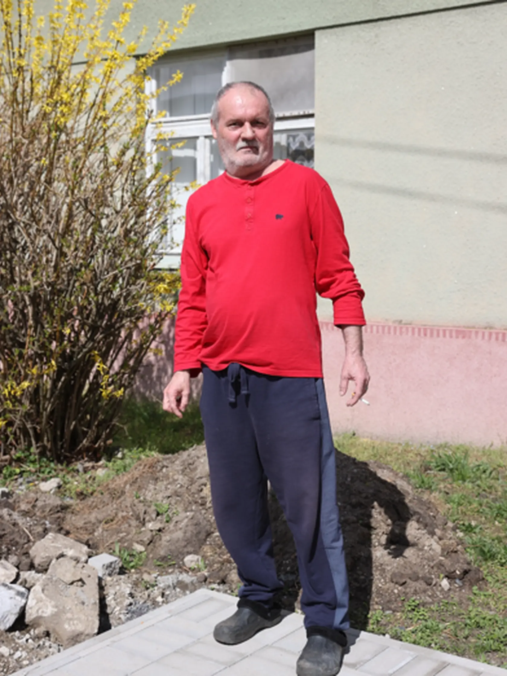 Vladimír si pamätá, že v minulosti bola dedina uzatvorená, keď sa vyskytla slintačka a krívačka.