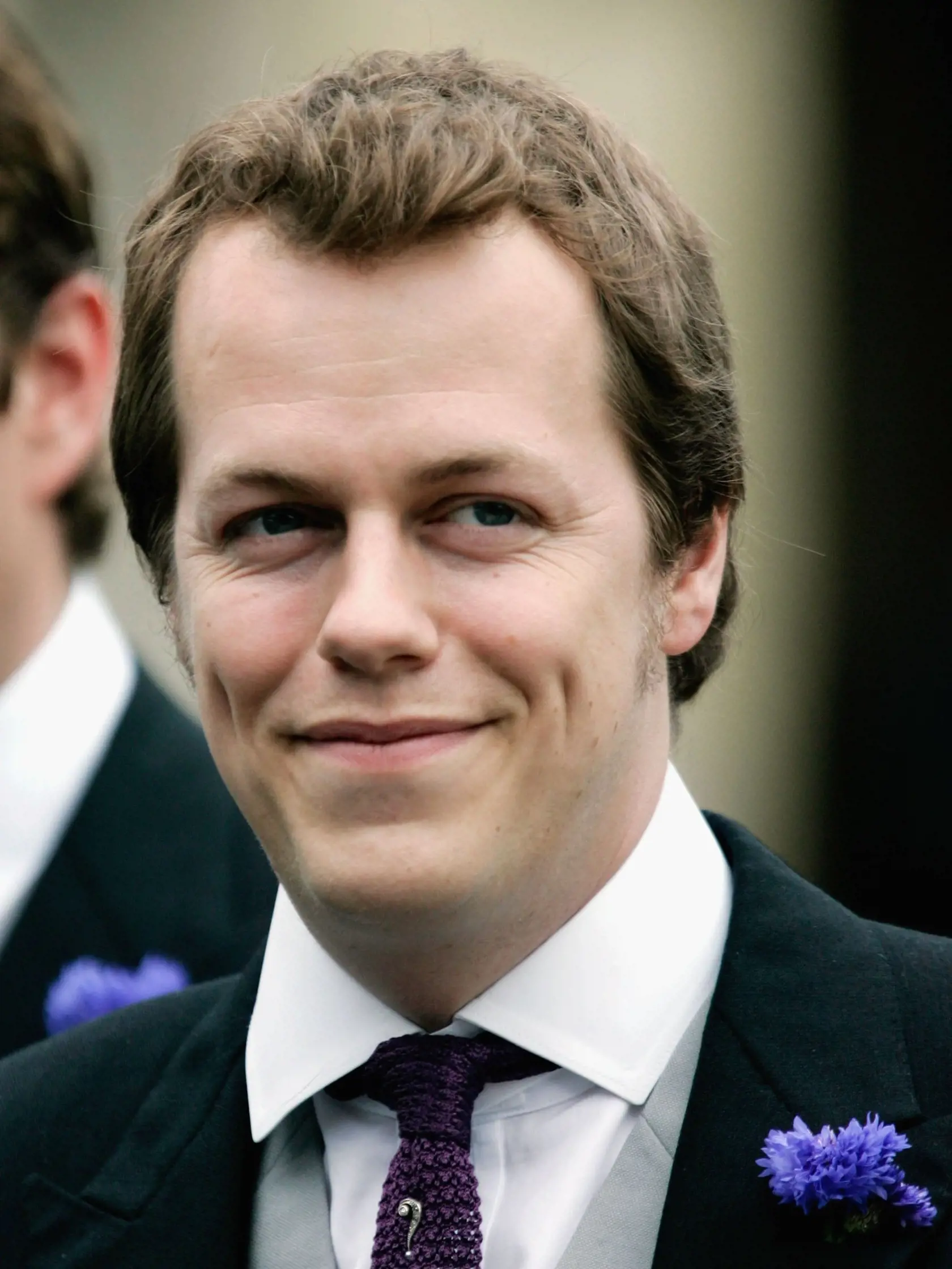 Tom Parker-Bowles na svadbe sestry Laury.