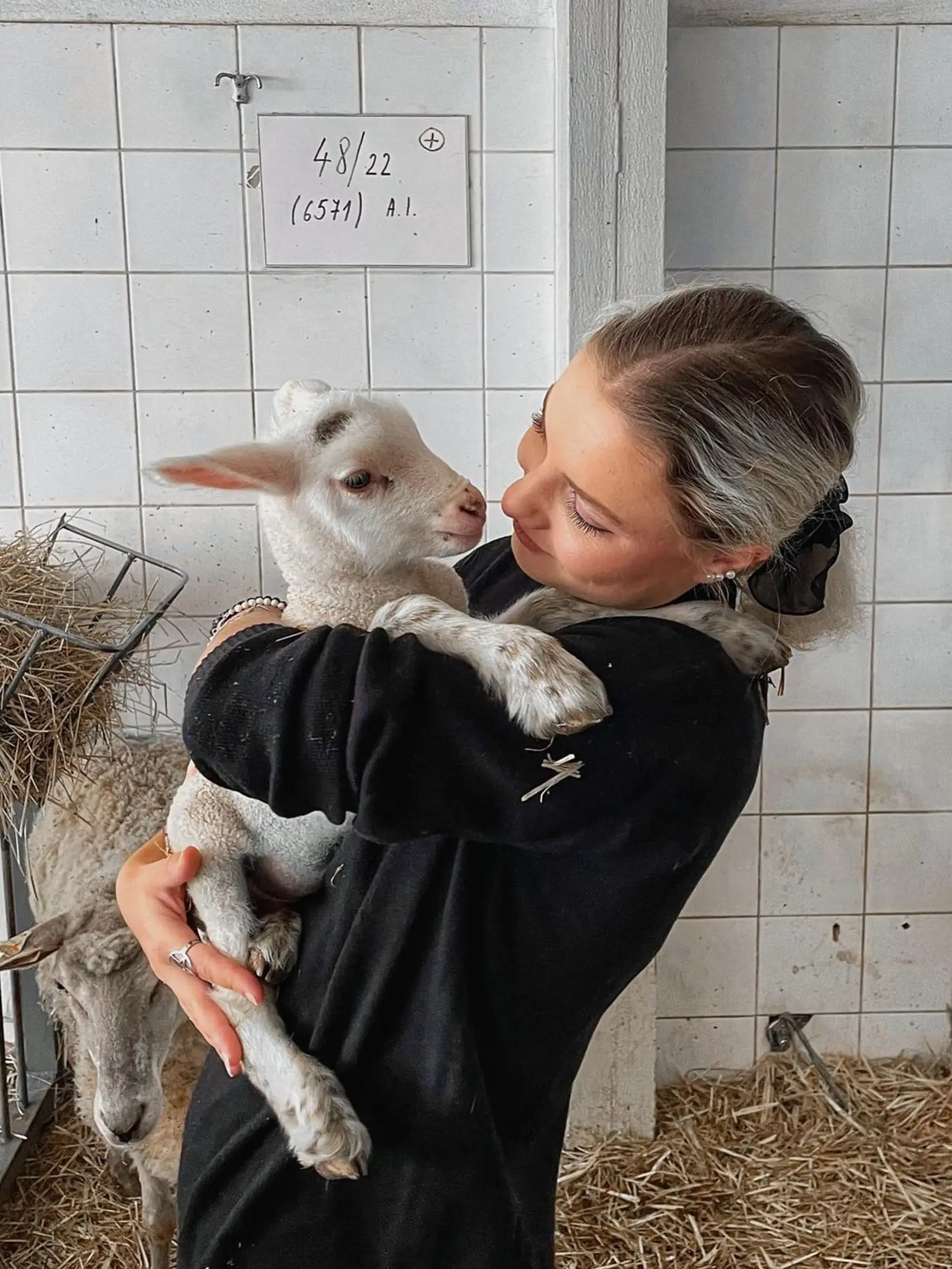 Mirka je veterinárka.